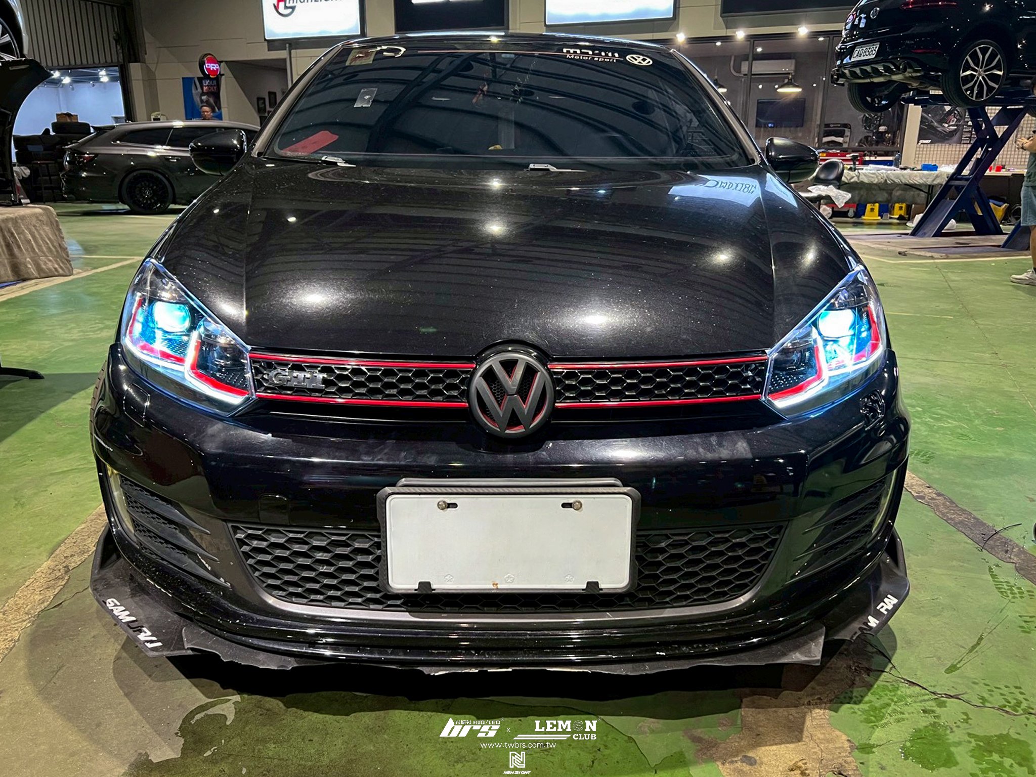Volkswagen Golf 6 GTI 安裝 6改7.5式樣紅線魚眼大燈總成+YEAKY大燈35W 6500K HID D2H增亮型