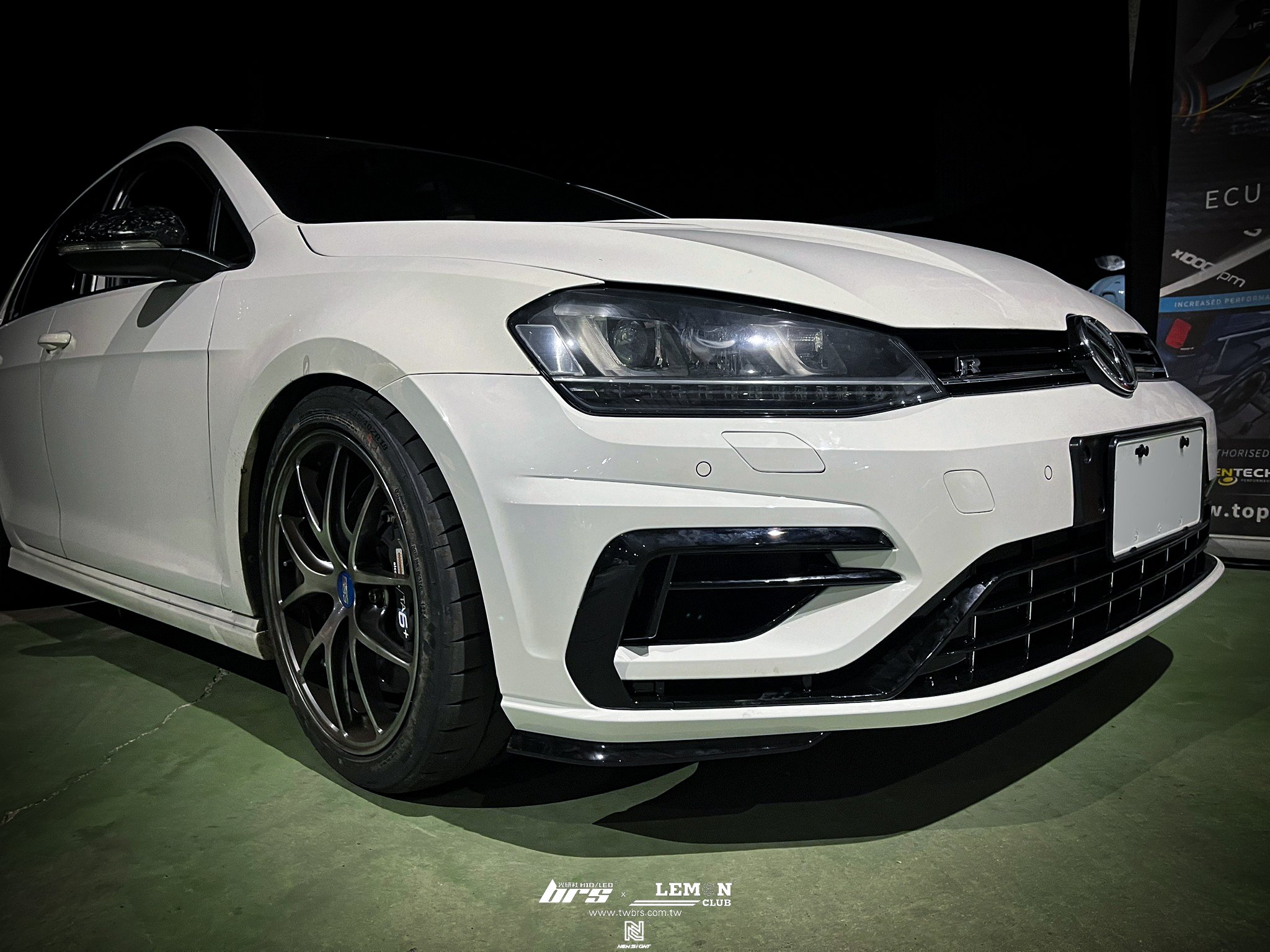 Volkswagen Golf 7 安裝 7改7.5R前保桿