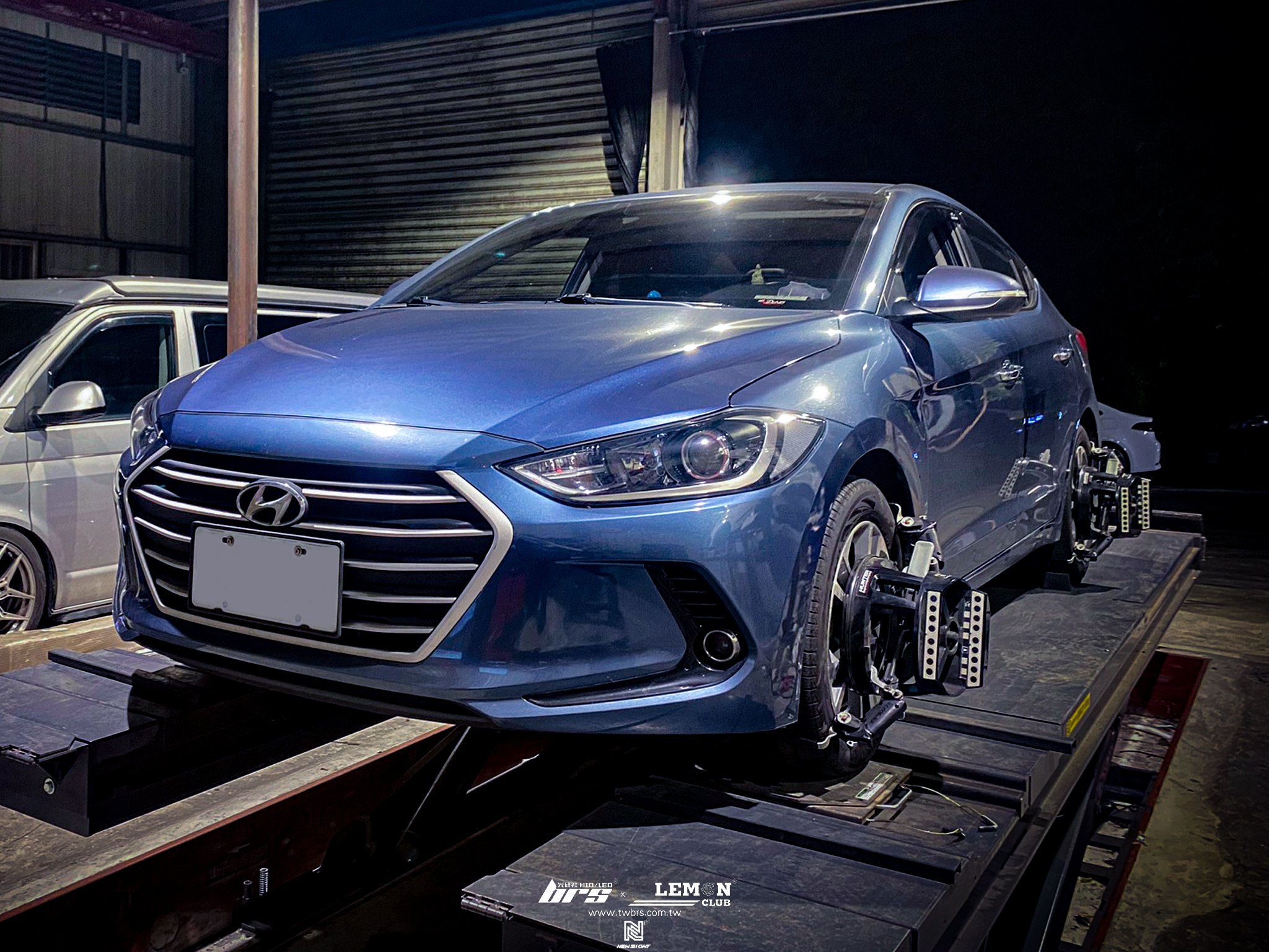 Hyundai Elantra 保養 DPF脈衝式清洗+HUNTER 3D電腦四輪定位