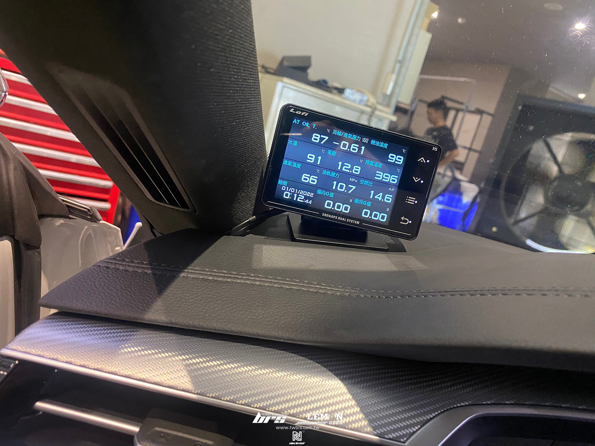 Volkswagen Arteon 安裝 LUFI多功能顯示器(三代)