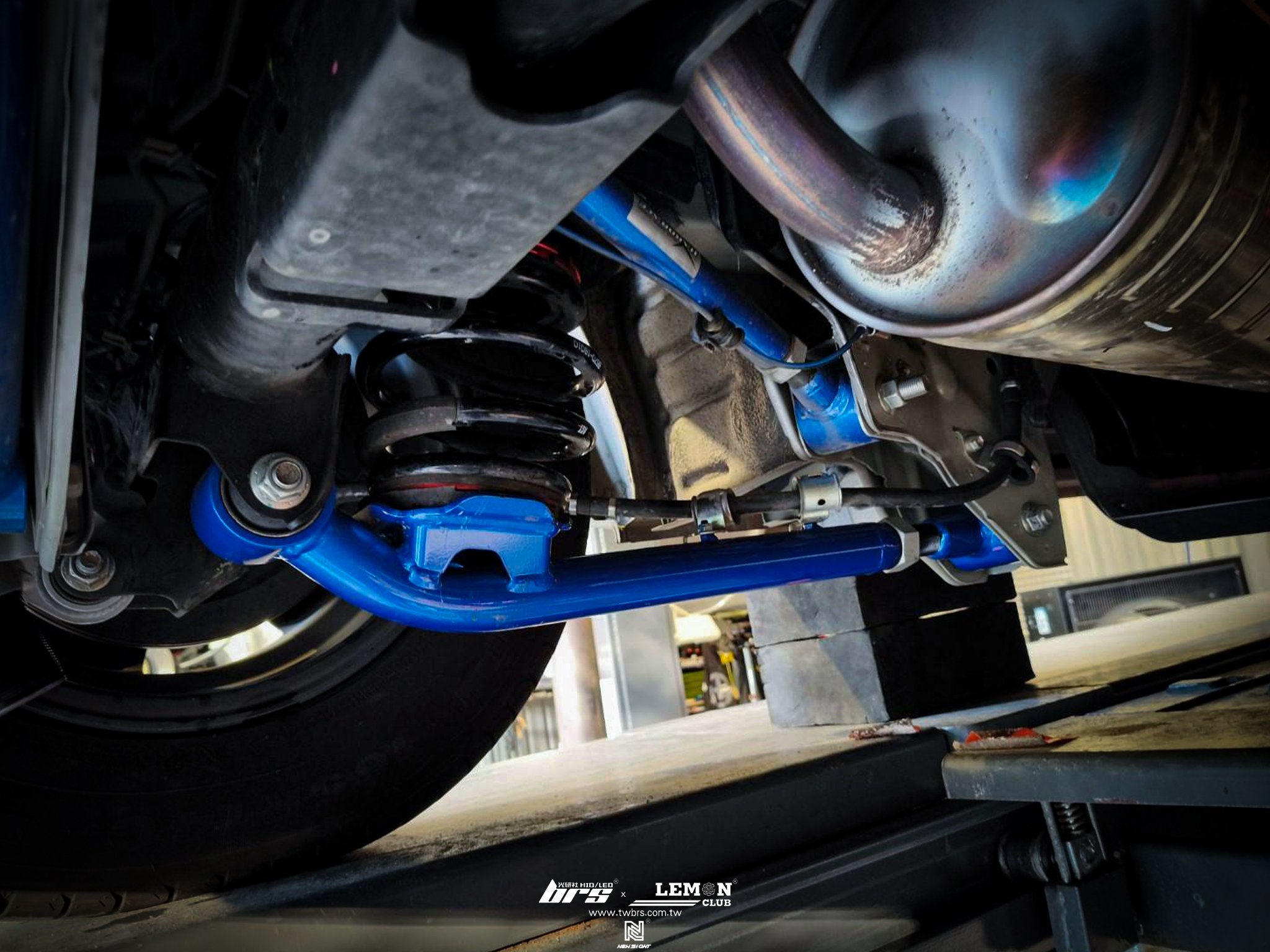 Toyota Town Ace 安裝 UBS鋁合金進氣管+HARDRACE後下拉桿+HUNTER 3D電腦四輪定位