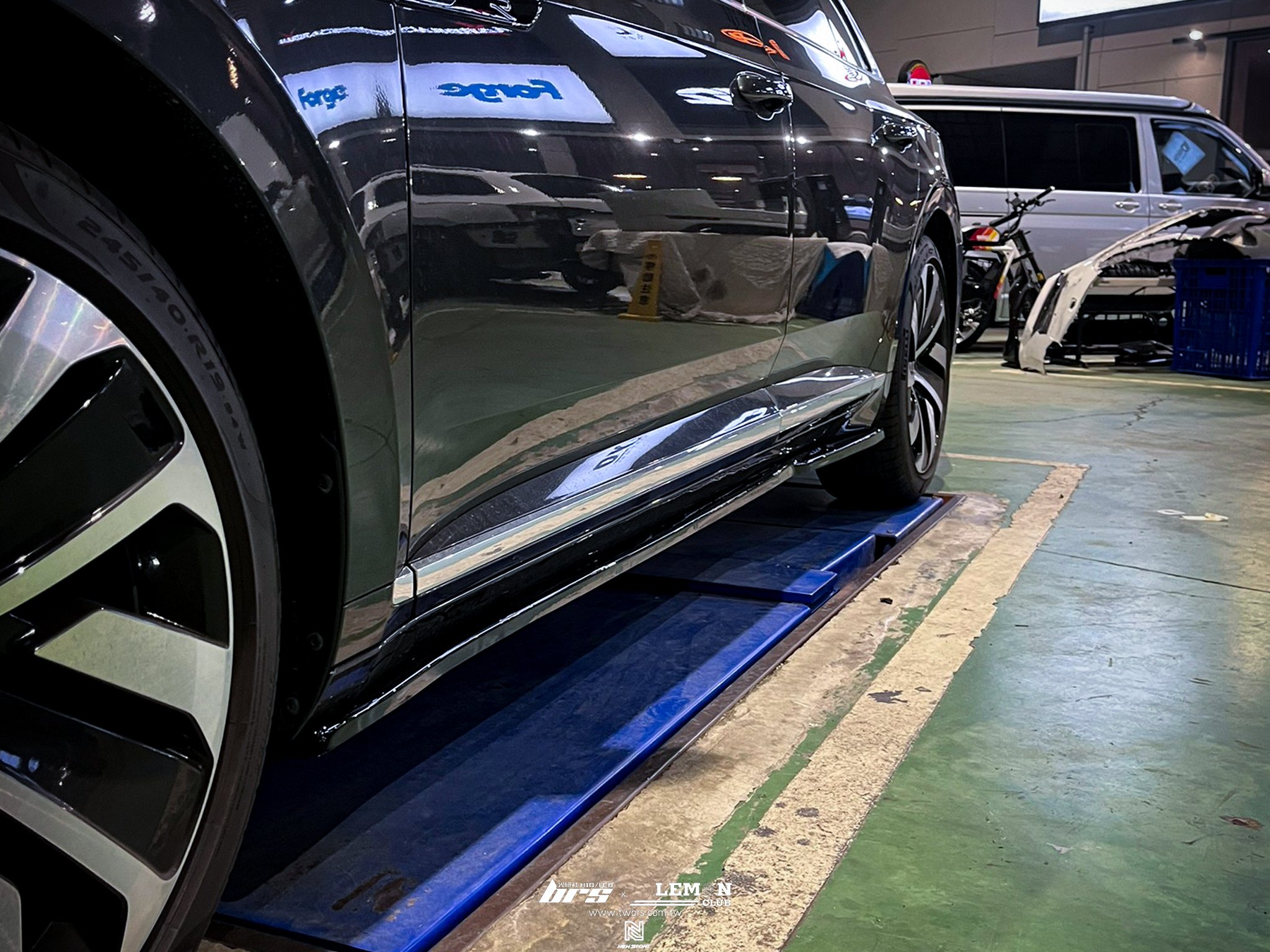 Volkswagen Arteon R-Line 安裝 類Max前下巴+類Max側裙+類MAX尾翼V1