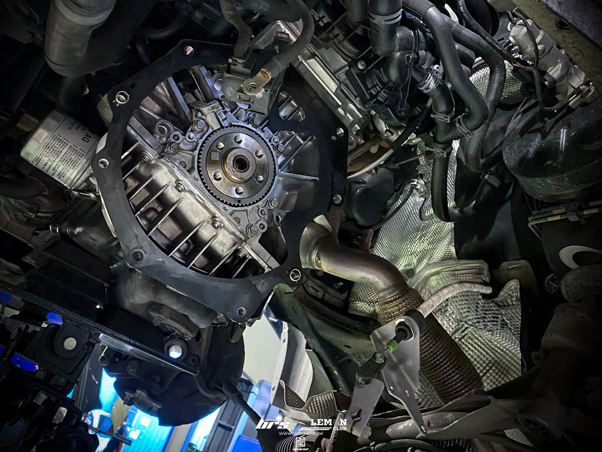 Skoda Octavia 安裝 乾式變速箱DQ200改濕式DQ250變速箱