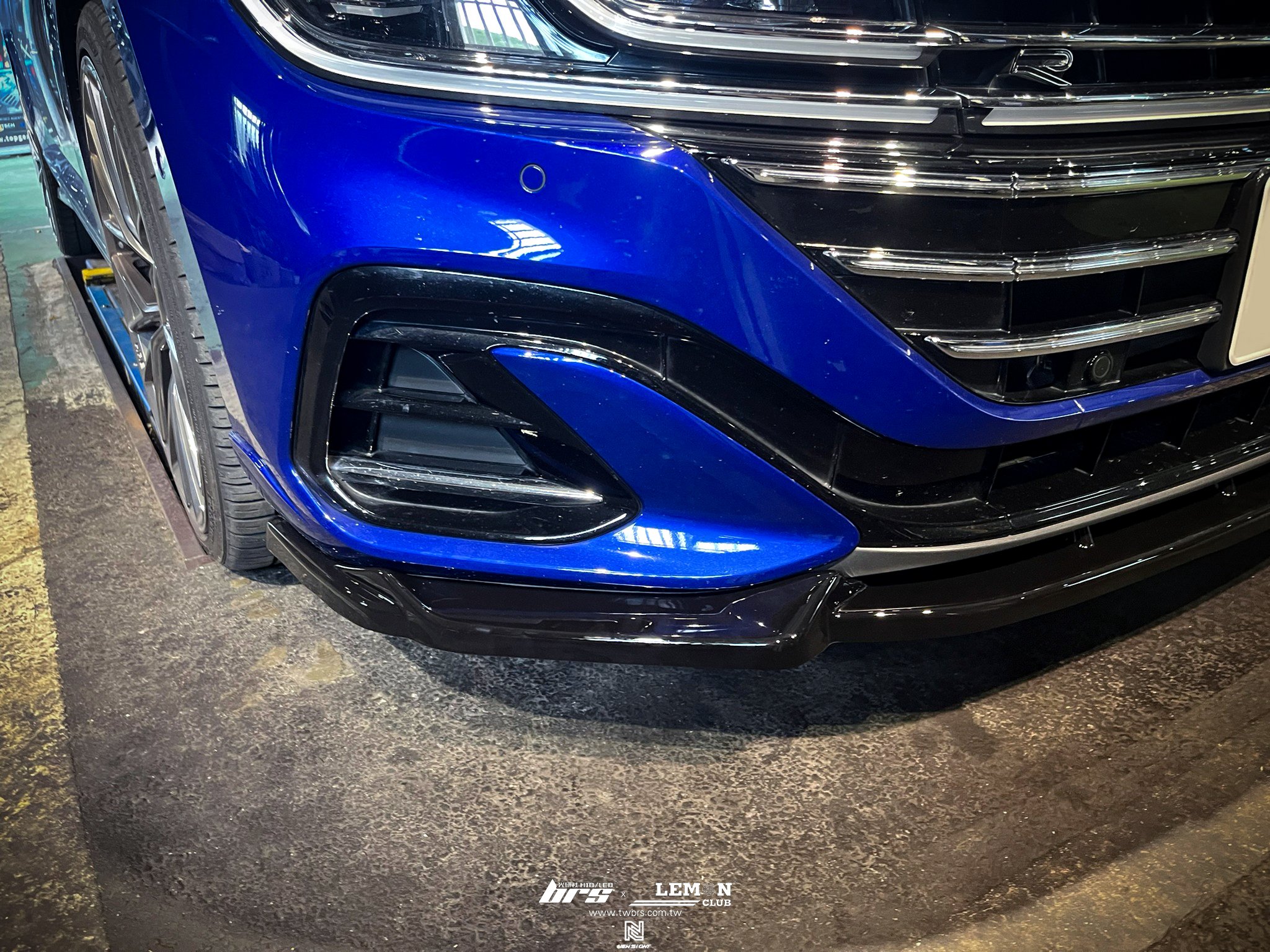 Volkswagen Arteon 安裝 類MAX前下巴