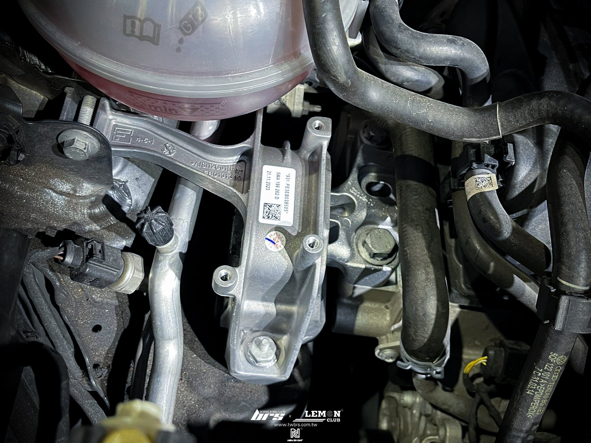 Skoda Kodiaq 保養 原廠引擎腳更換+原廠變速箱腳更換