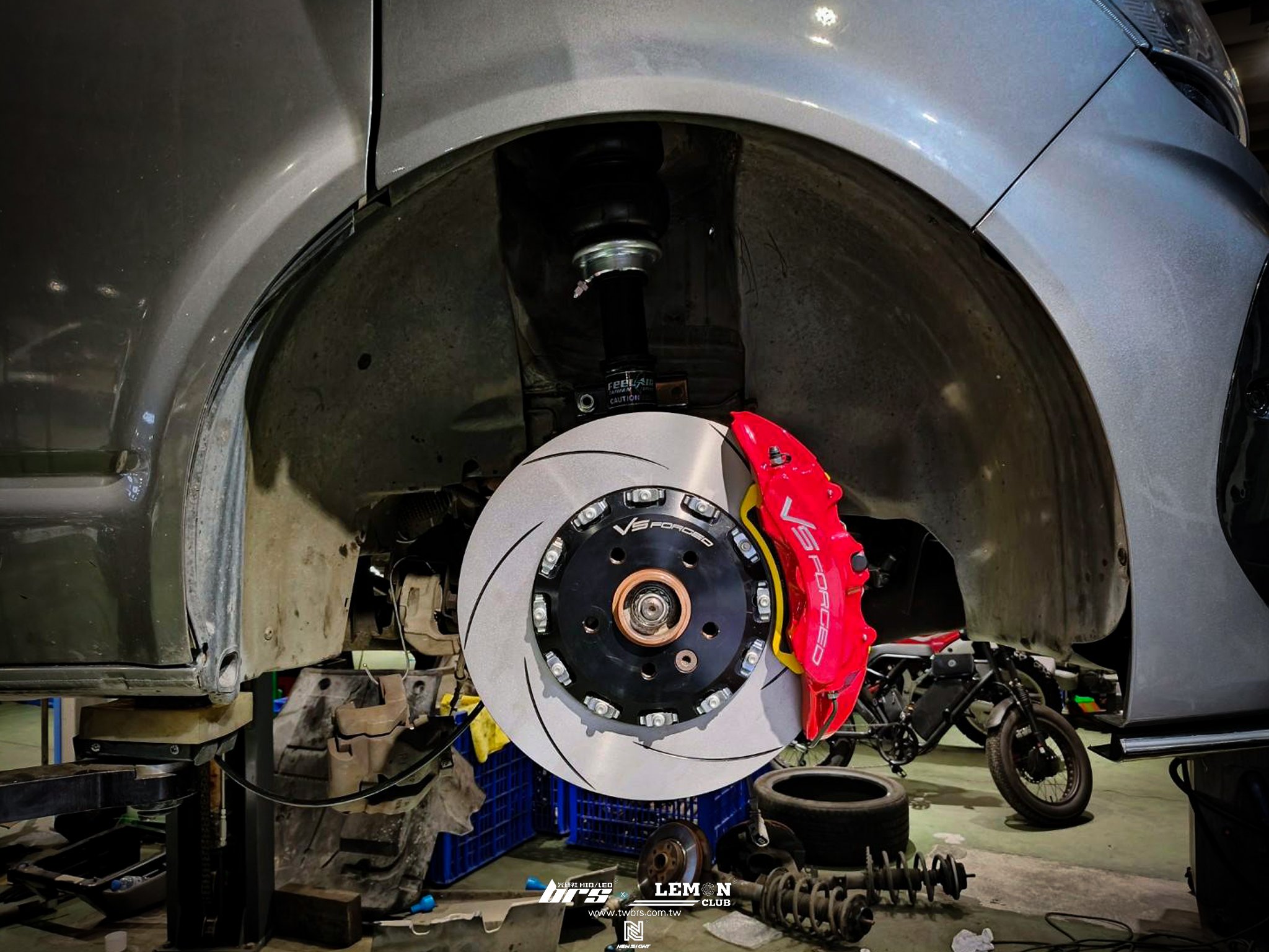 Volkswagen T5 安裝 VS_FORGED前380六活塞+VS_FORGED後380四活塞