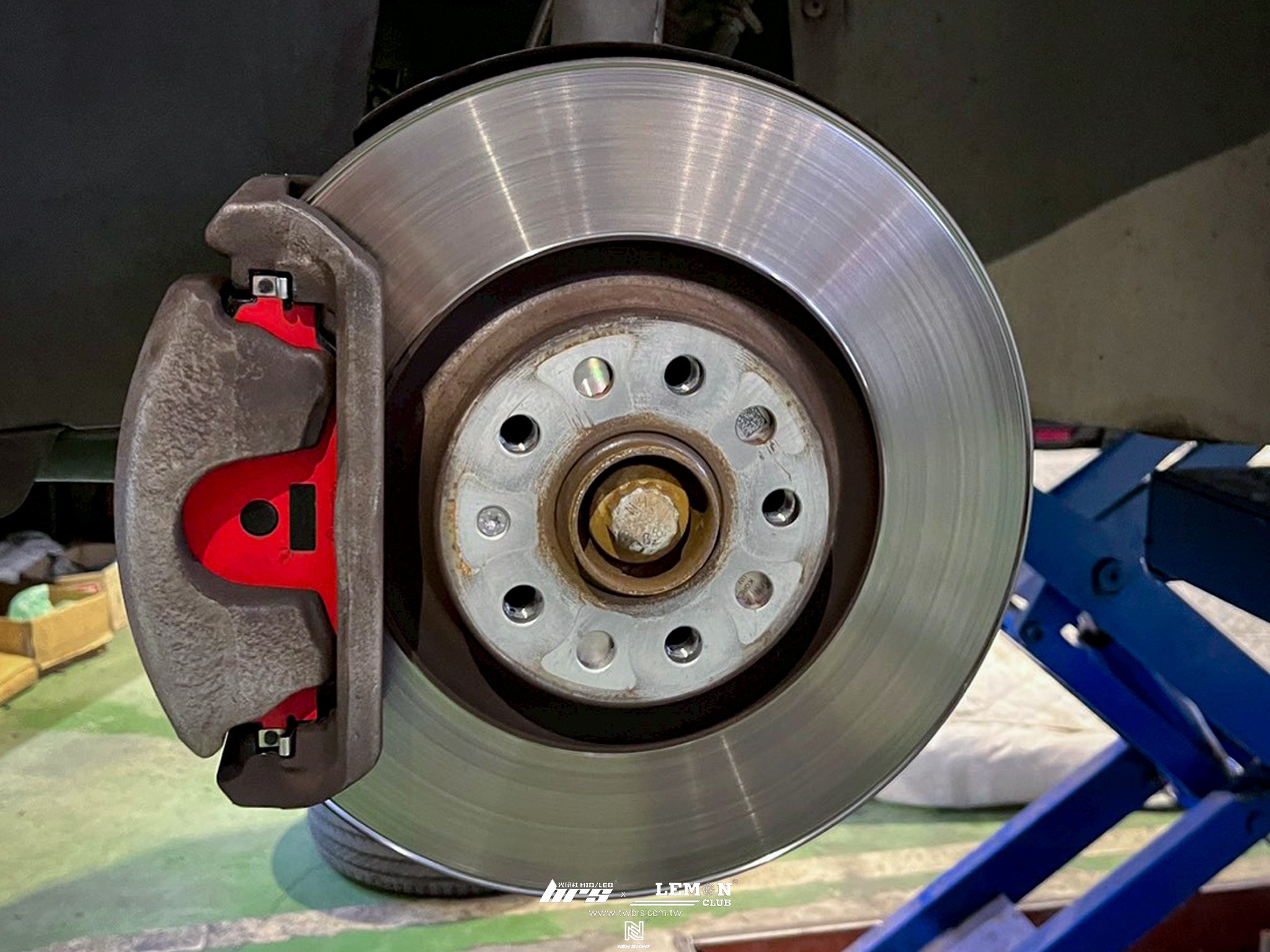 Skoda Kodiaq 安裝 Brembo前來令片