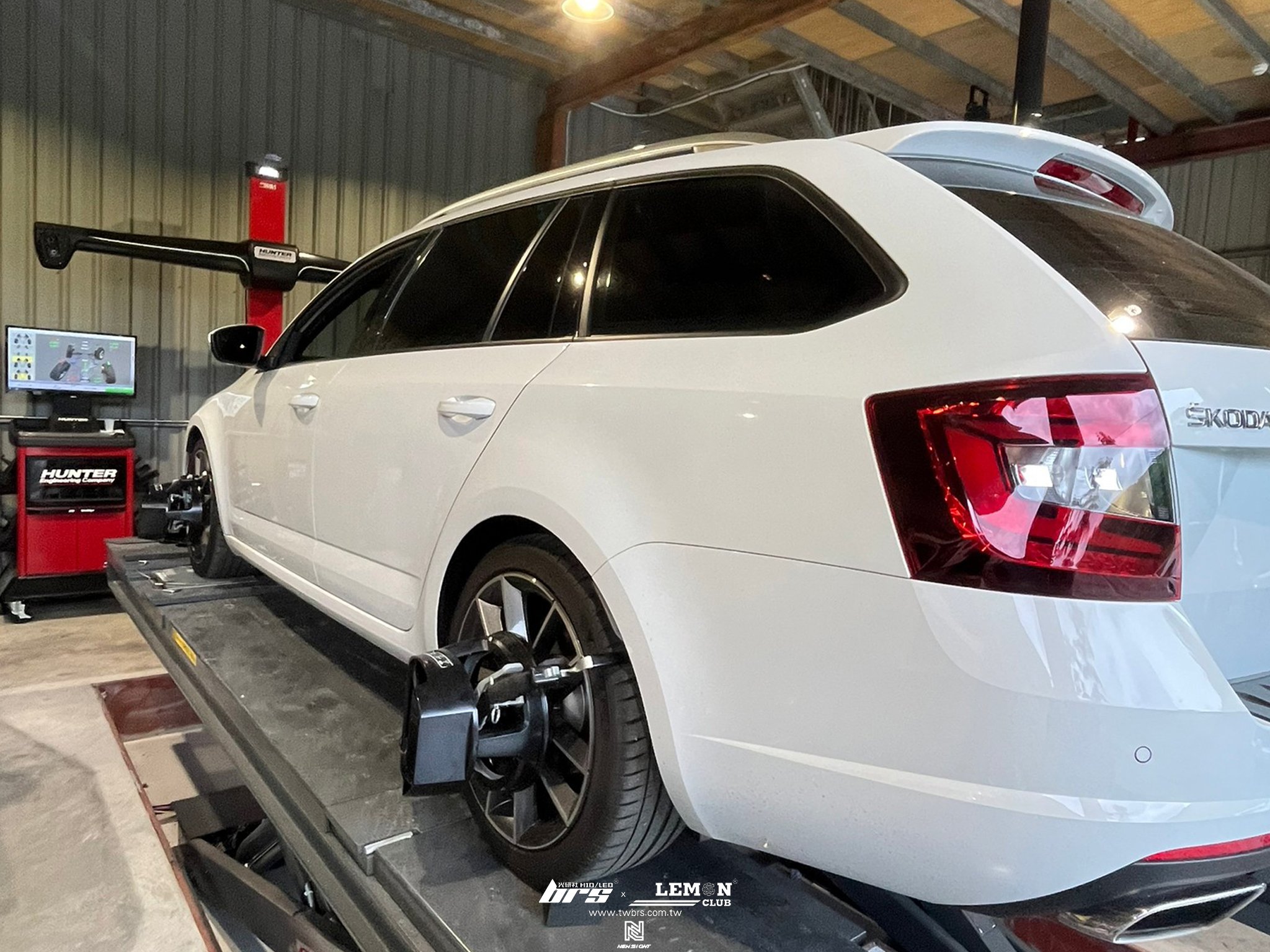 Skoda Octavia 安裝 Bilstein倍適登B12前後避震器+四輪定位