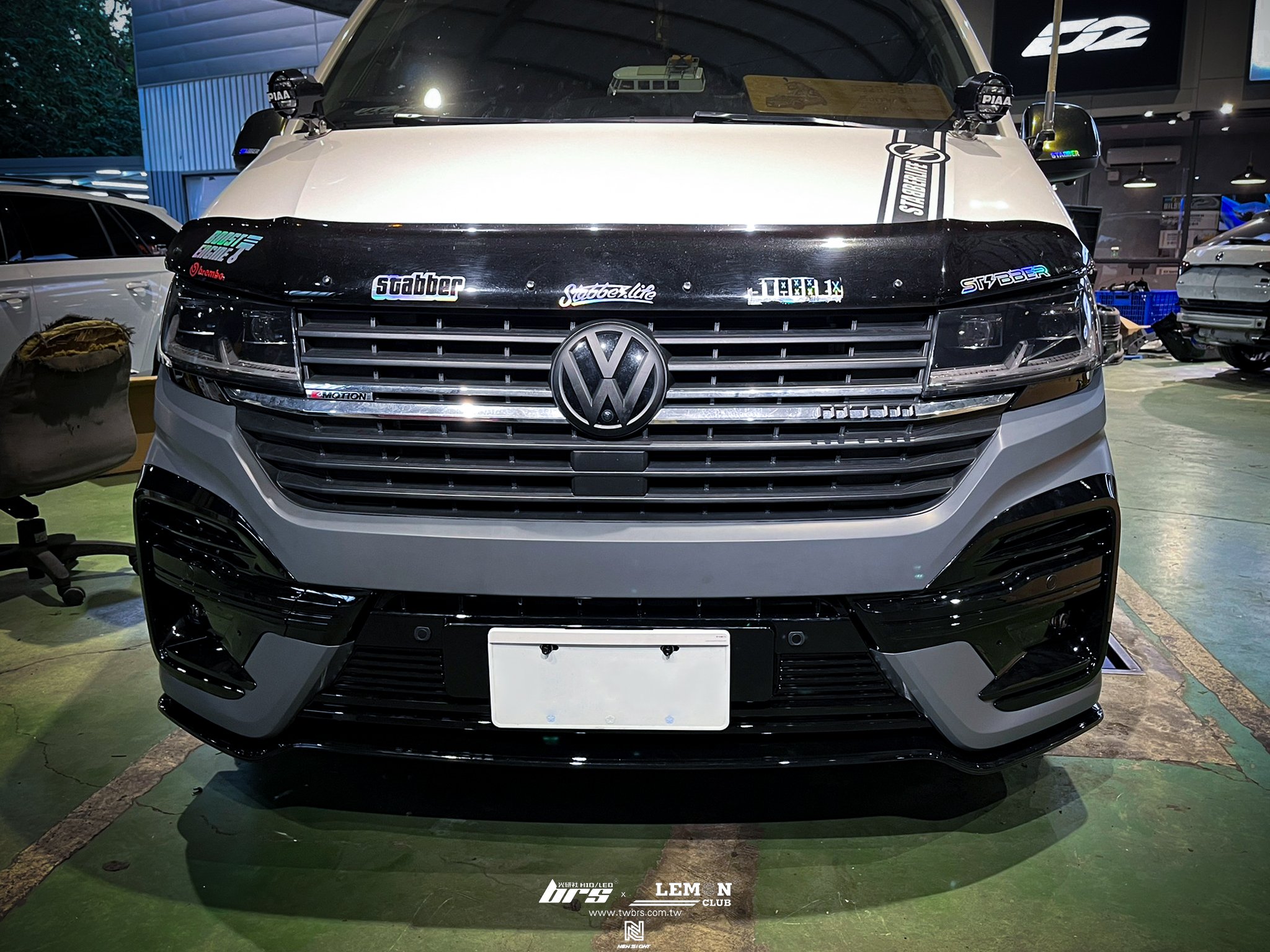 Volkswagen T6.1 安裝 LV-R 車頭套件+外置空氣濾芯更換