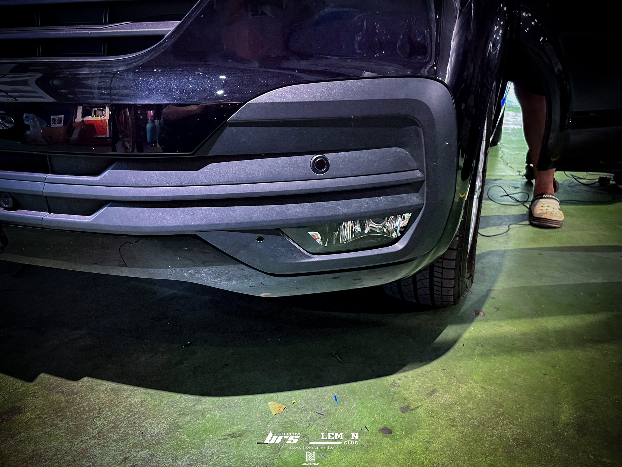 Volkswagen T6.1 安裝 原廠專用霧燈總成