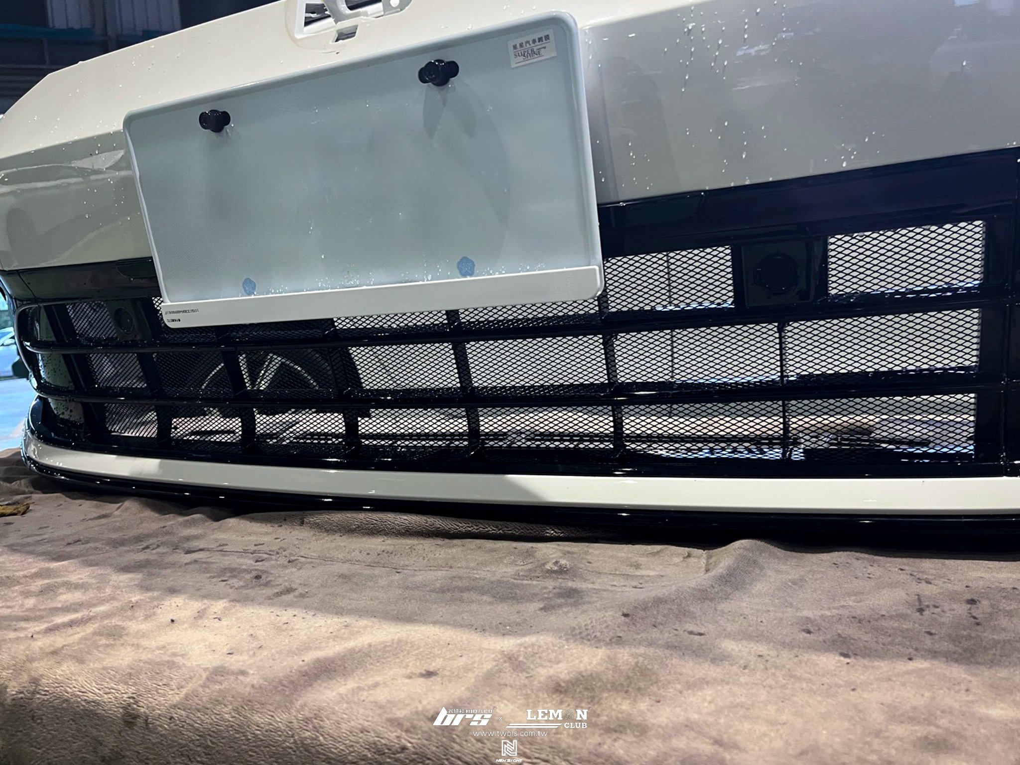 Volkswagen Golf 8 安裝 前保桿防跳石網+怠速熄火啟停自動關閉器