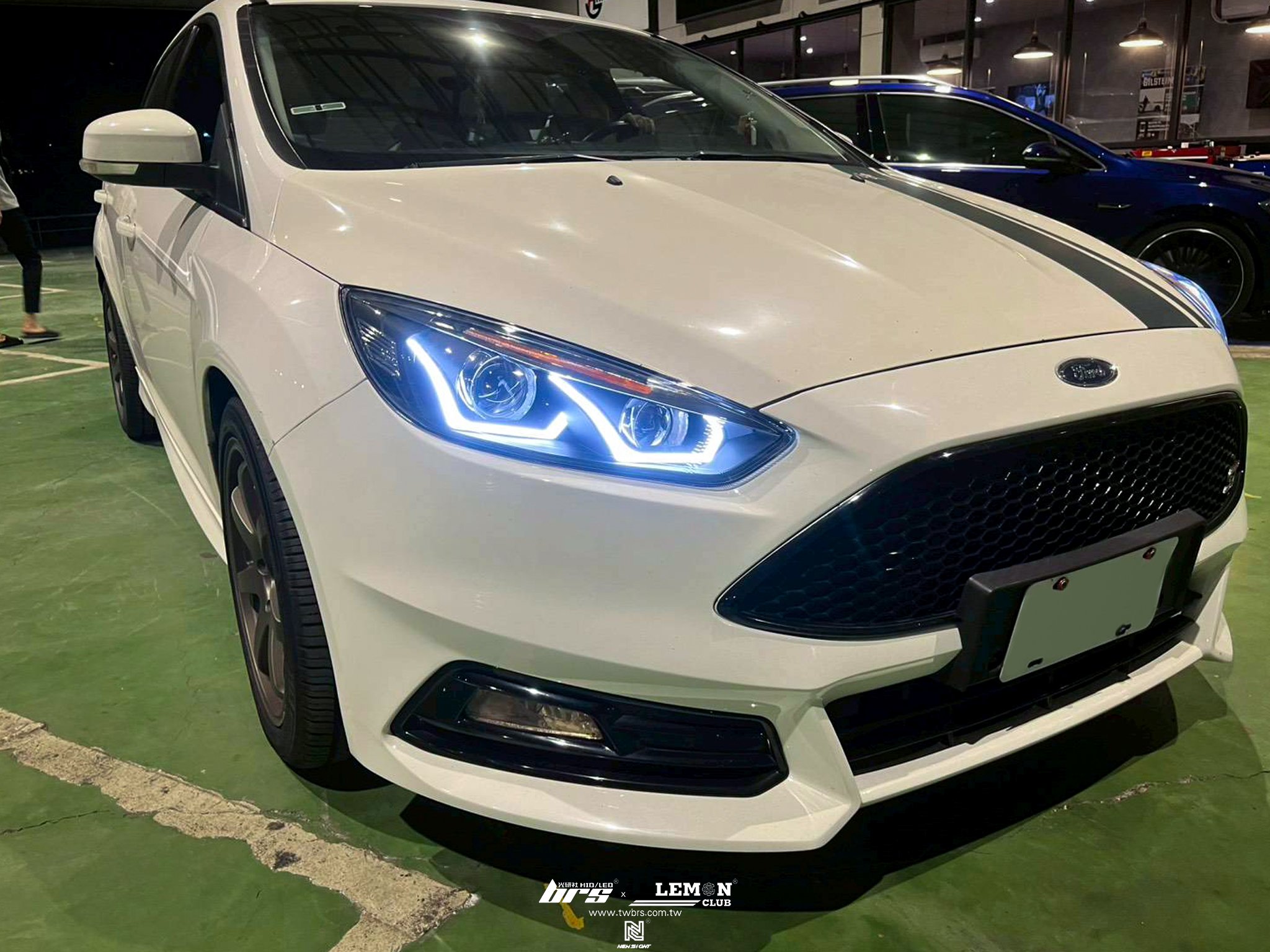 Ford Focus 安裝 副廠導光雙U大燈總成