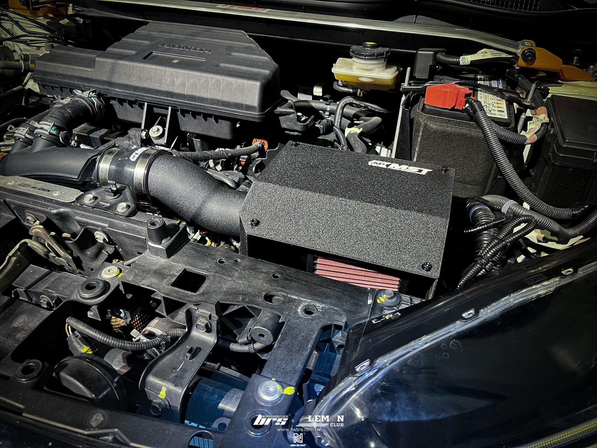 Honda CR-V 安裝 MST進氣系統