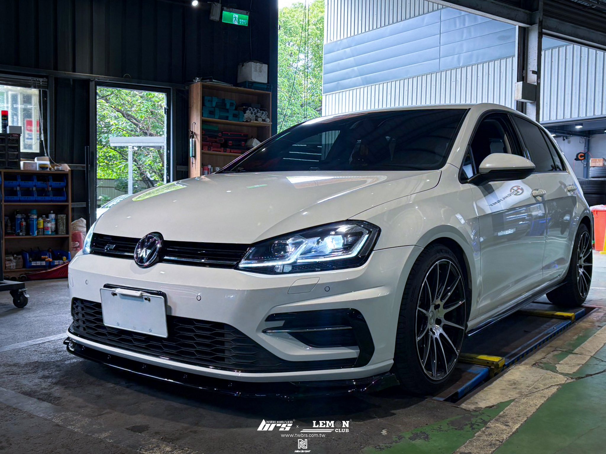 Volkswagen Golf 7 安裝 類MAX前下巴FD1