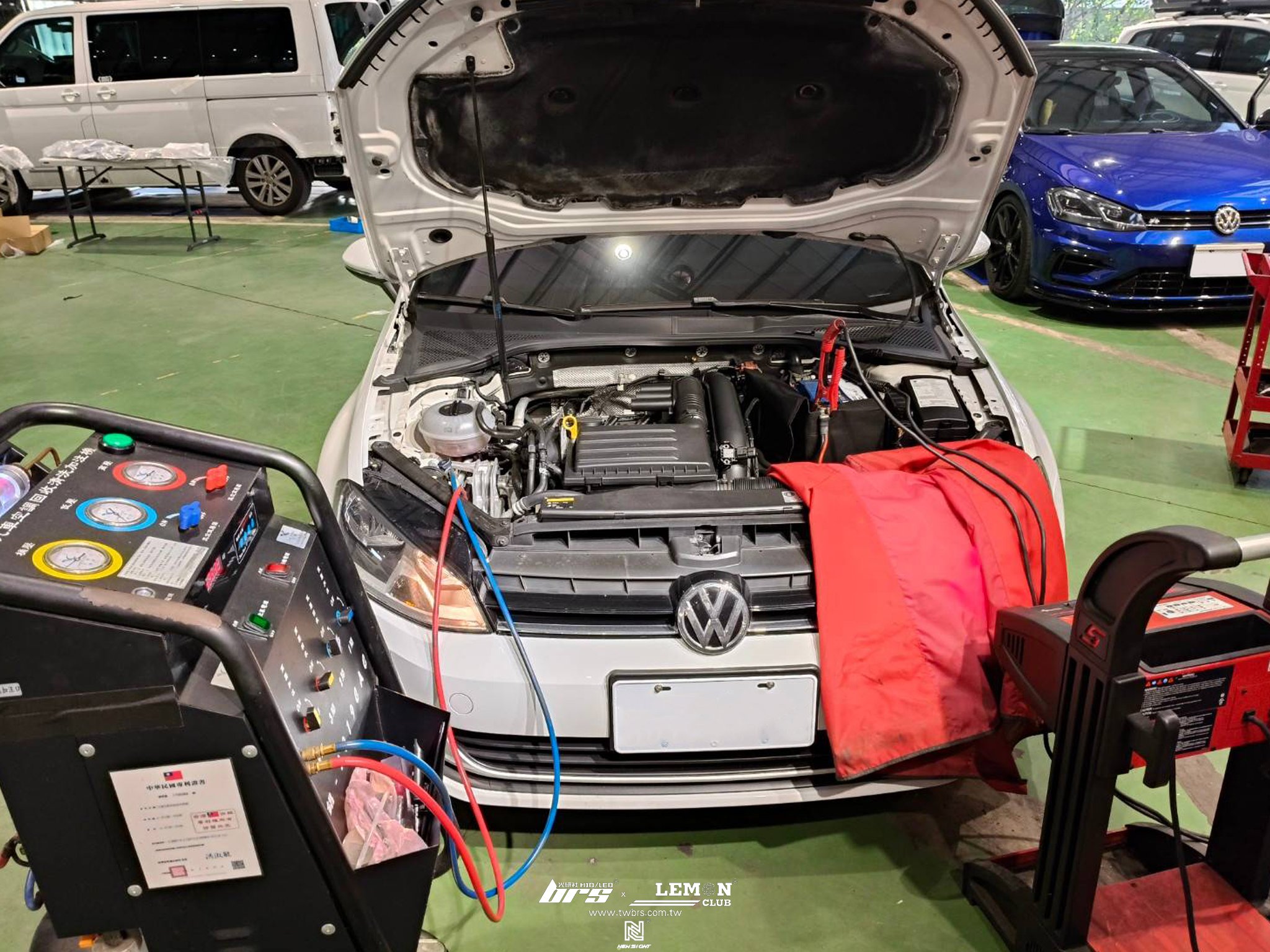 Volkswagen Golf 7 保養 冷氣系統循環清洗+冷凍油更換