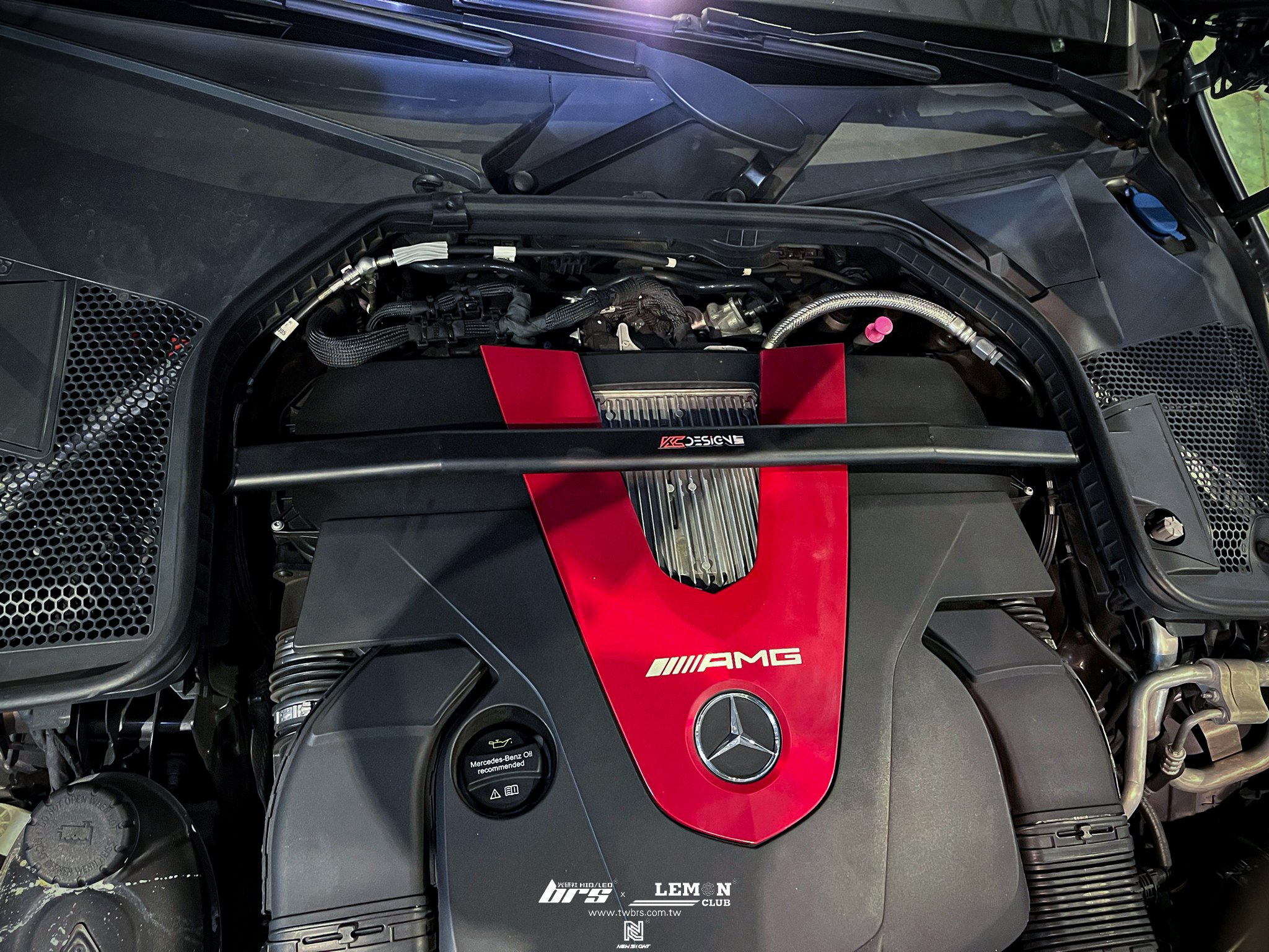 Benz W205 C43 安裝 KCDesign引擎室拉桿+KCDesign前下四點式拉桿+KCDesign後下四點式拉桿+KCDesign後上兩點式結構桿