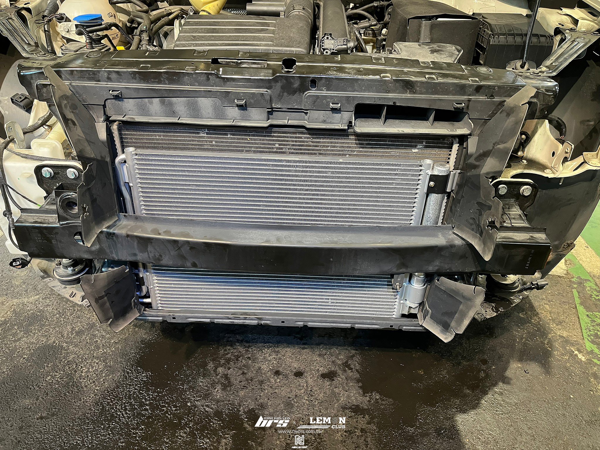 Skoda Yeti 保養(萊茵機油5W30+原廠機油芯+洩油螺絲)+副廠變速箱冷卻器+蒸發器