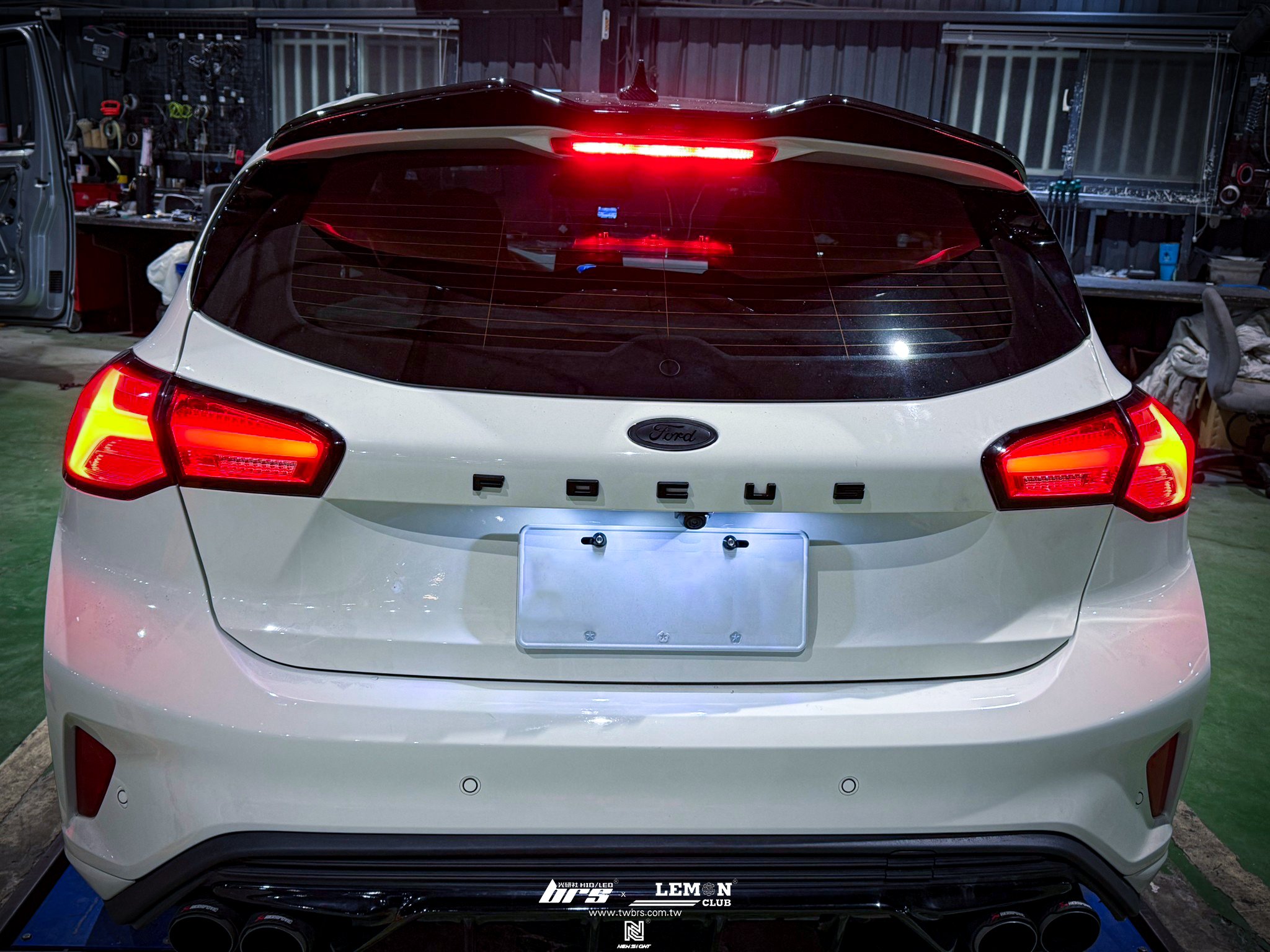 Ford Focus MK4 安裝 紅殼LED尾燈