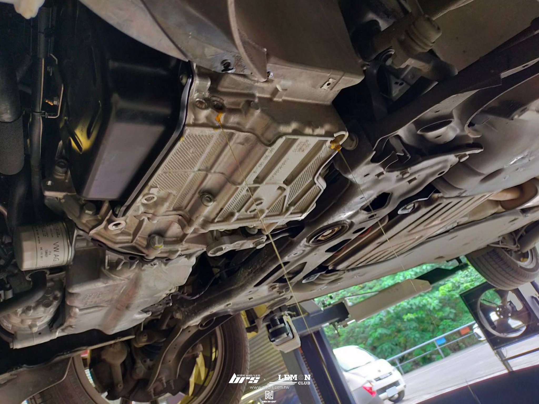 Skoda Kodiaq 保養 原廠變速箱油+濾芯+墊圈更換