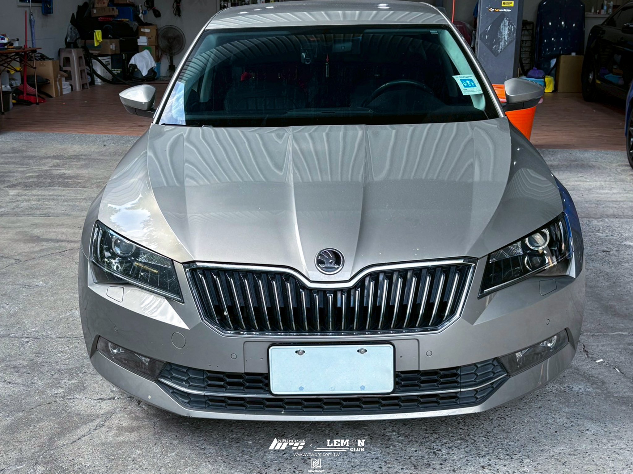 Skoda Superb 安裝 4顆升級8顆雷達