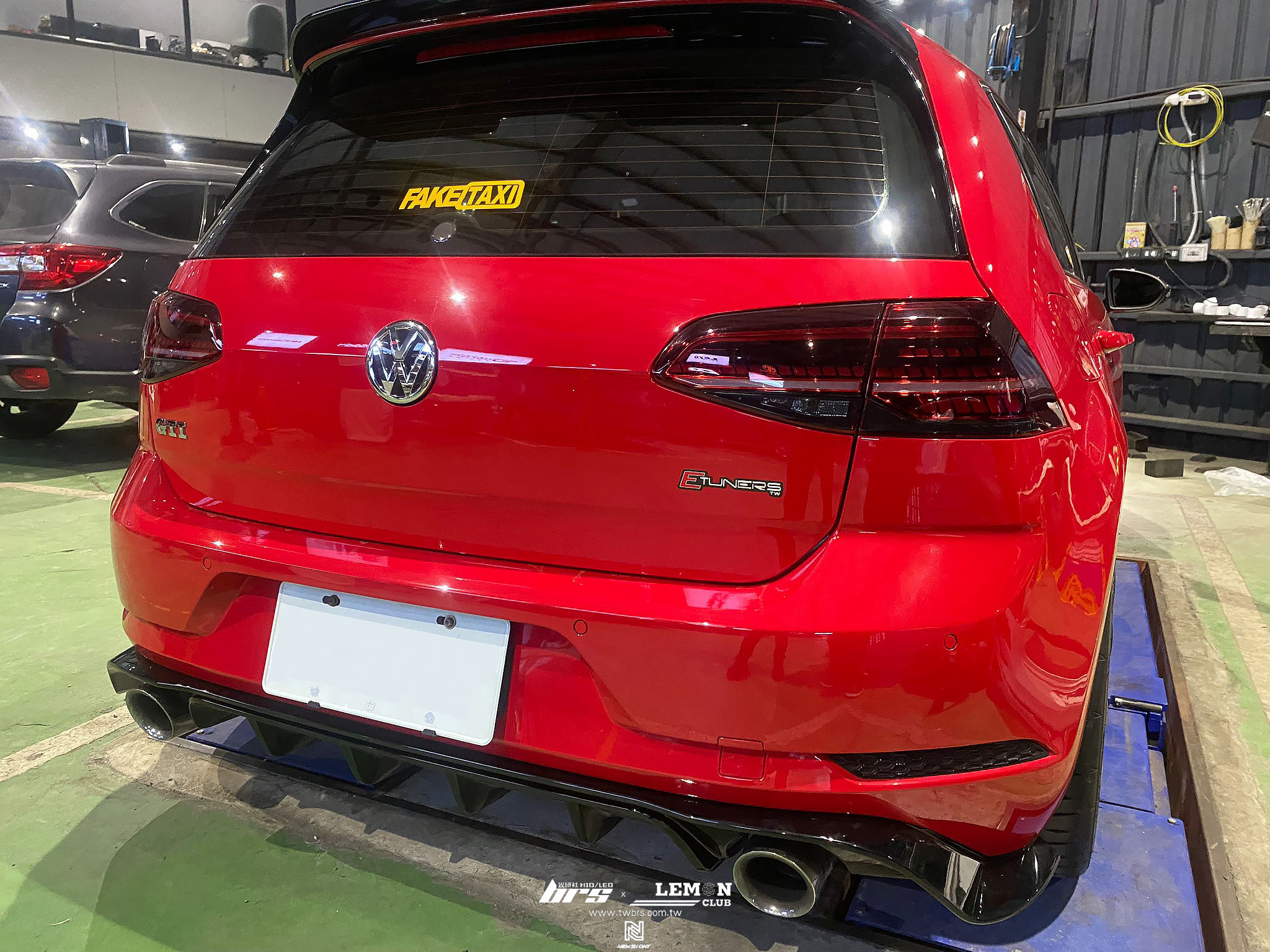 Volkswagen Golf 7.5 GTI 安裝 TCR後下擾流
