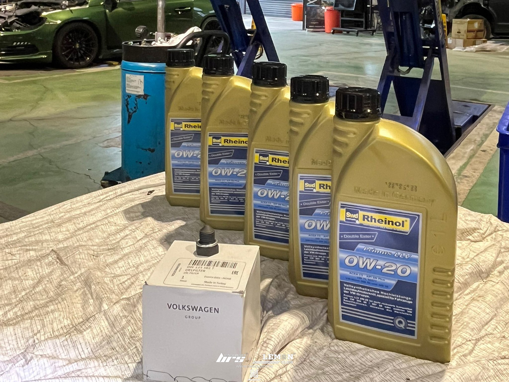 Skoda Superb 保養 德國Rheinol萊茵機油0W20更換+原廠機油芯更換+原廠洩油螺絲墊片更換