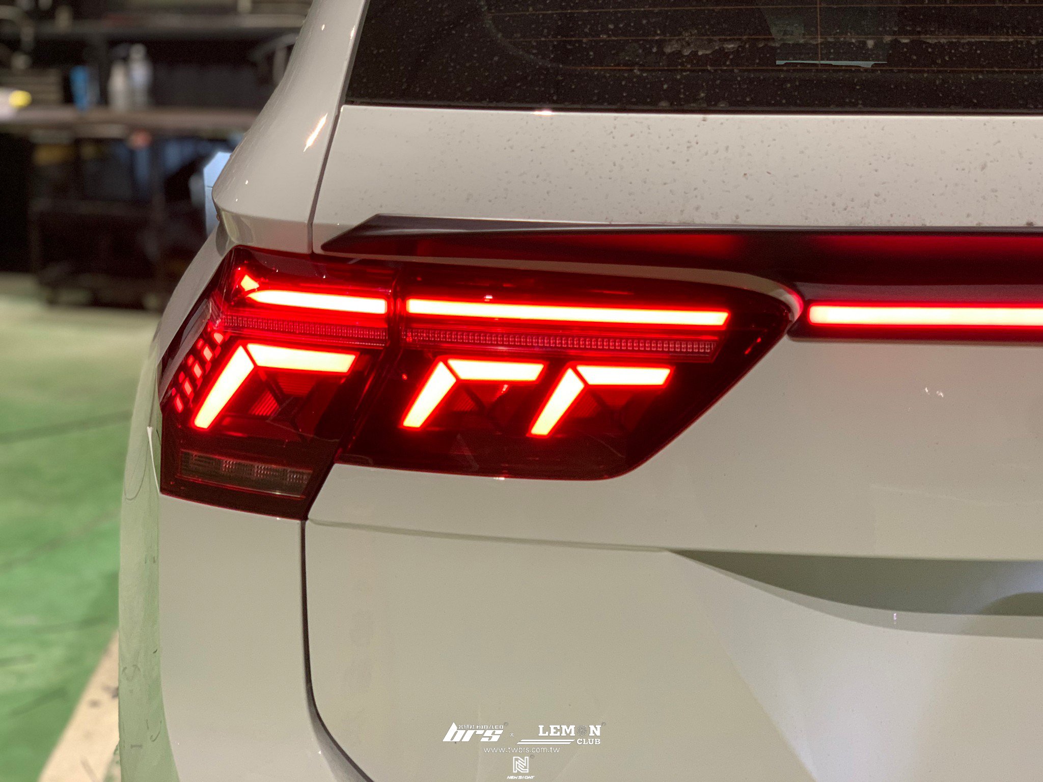 Volkswagen New Tiguan 安裝 21年式原廠動態流水尾燈