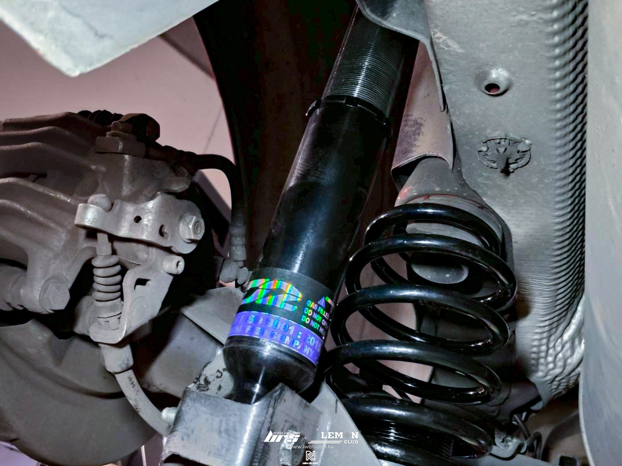 Skoda Fabia 安裝 D2道路版高低軟硬桶身可調避震器