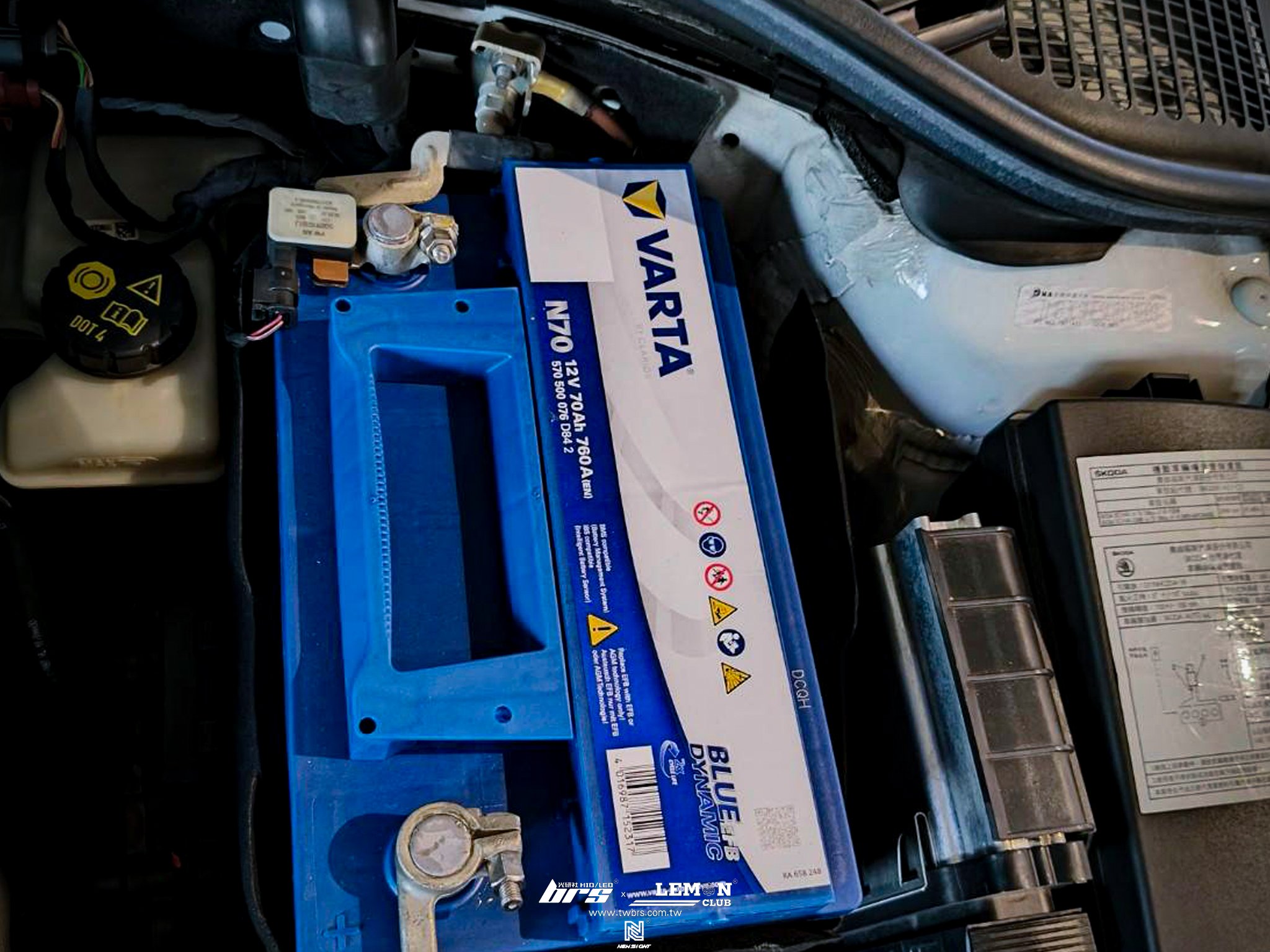 Skoda Octavia 安裝 德國VARTA LN3 70AH電瓶更換