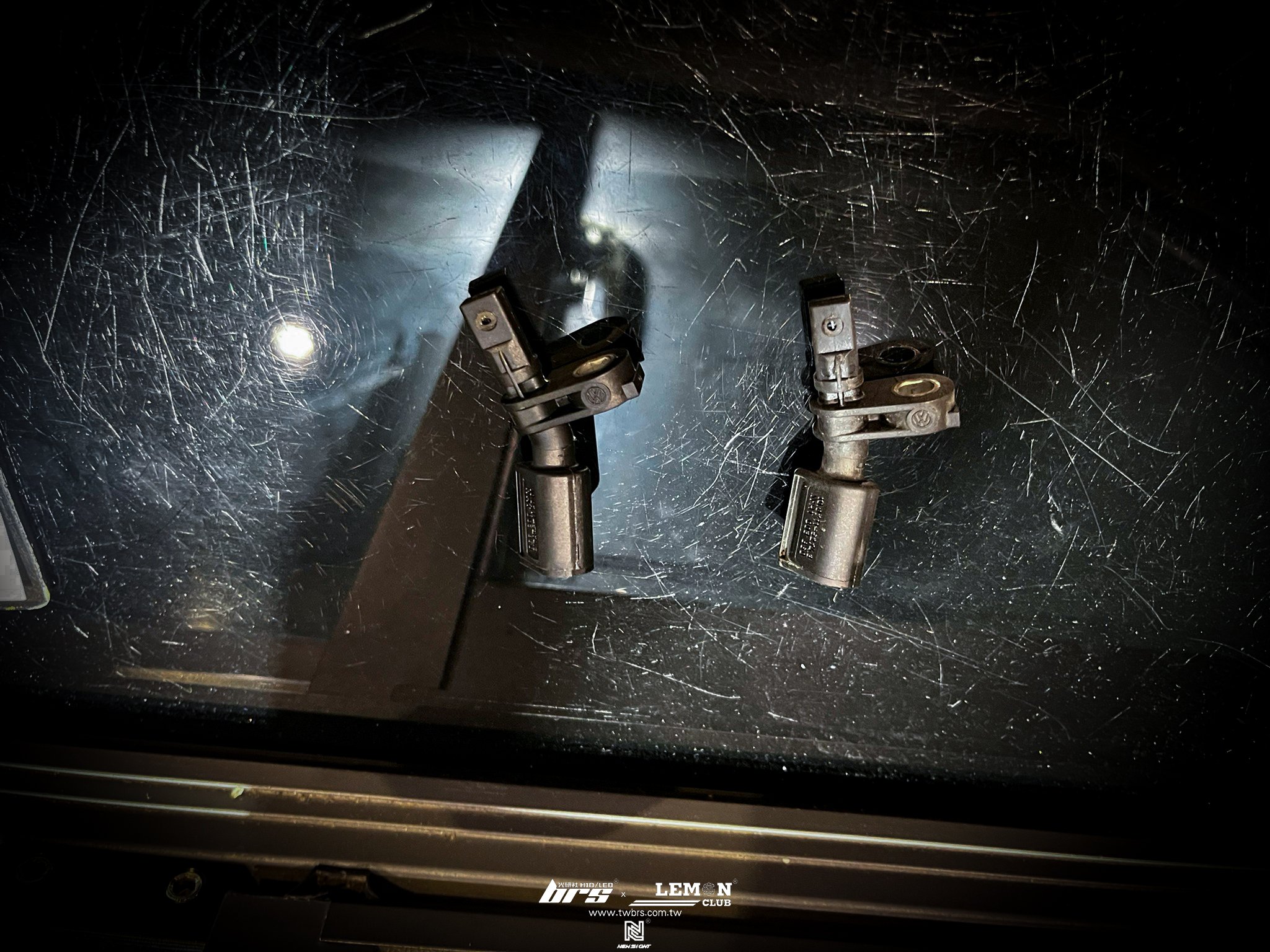 Volkswagen Golf 7 安裝 右前輪速感知器更換