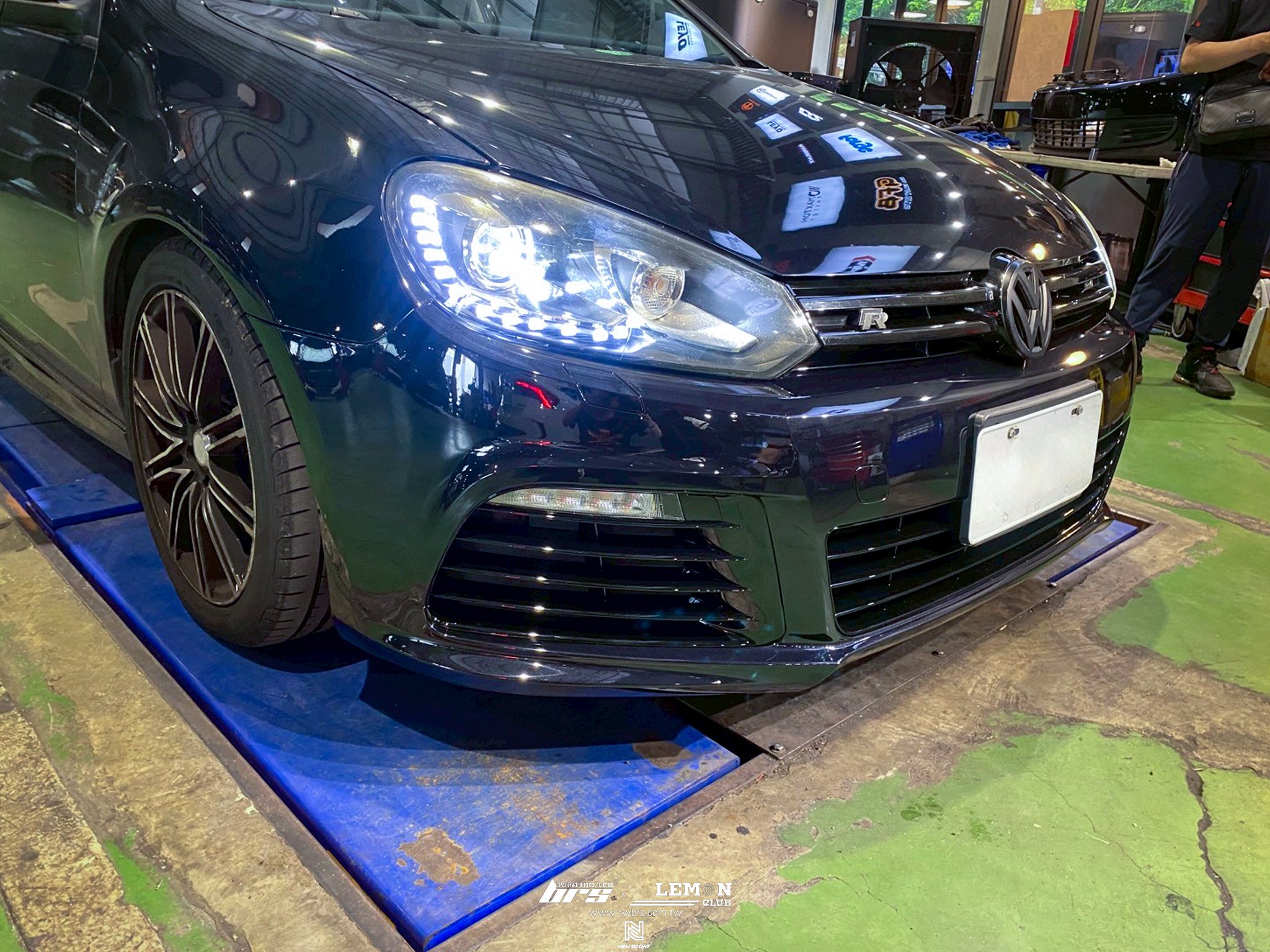 Volkswagen Golf 6 安裝 副廠R20前保桿