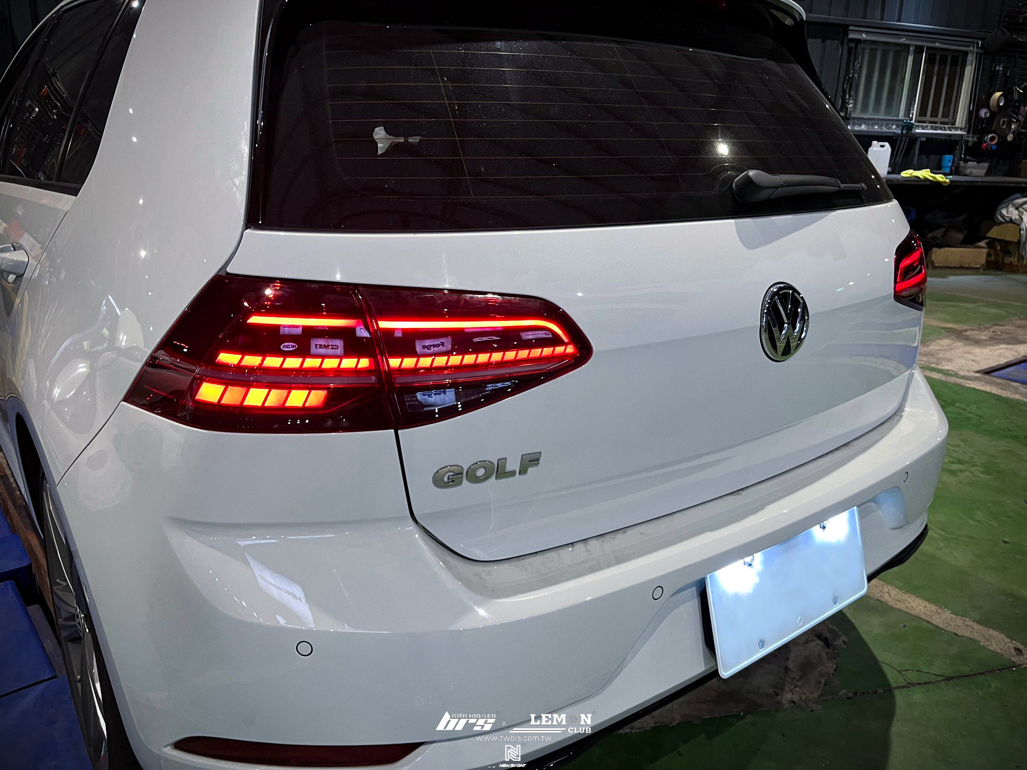 Volkswagen Golf 7.5 安裝 原廠LED流水尾燈+腳窩燈+牌照燈