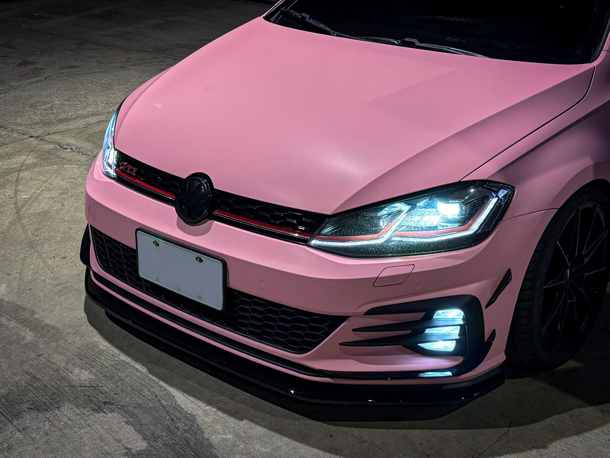 Volkswagen Golf 7.5 GTI 安裝 專用類MAX前下巴