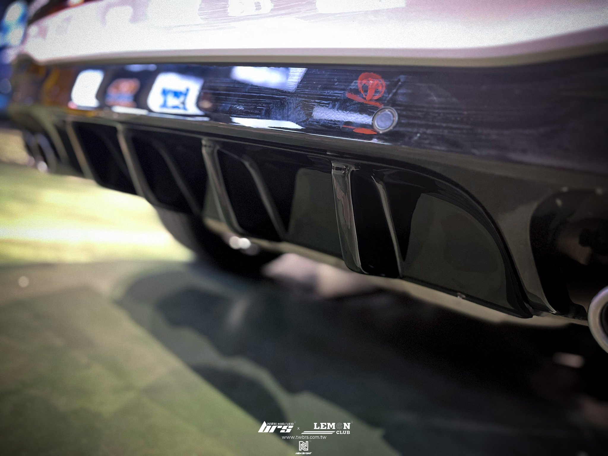 Volkswagen New Tiguan R 安裝 類MAX後下擾流