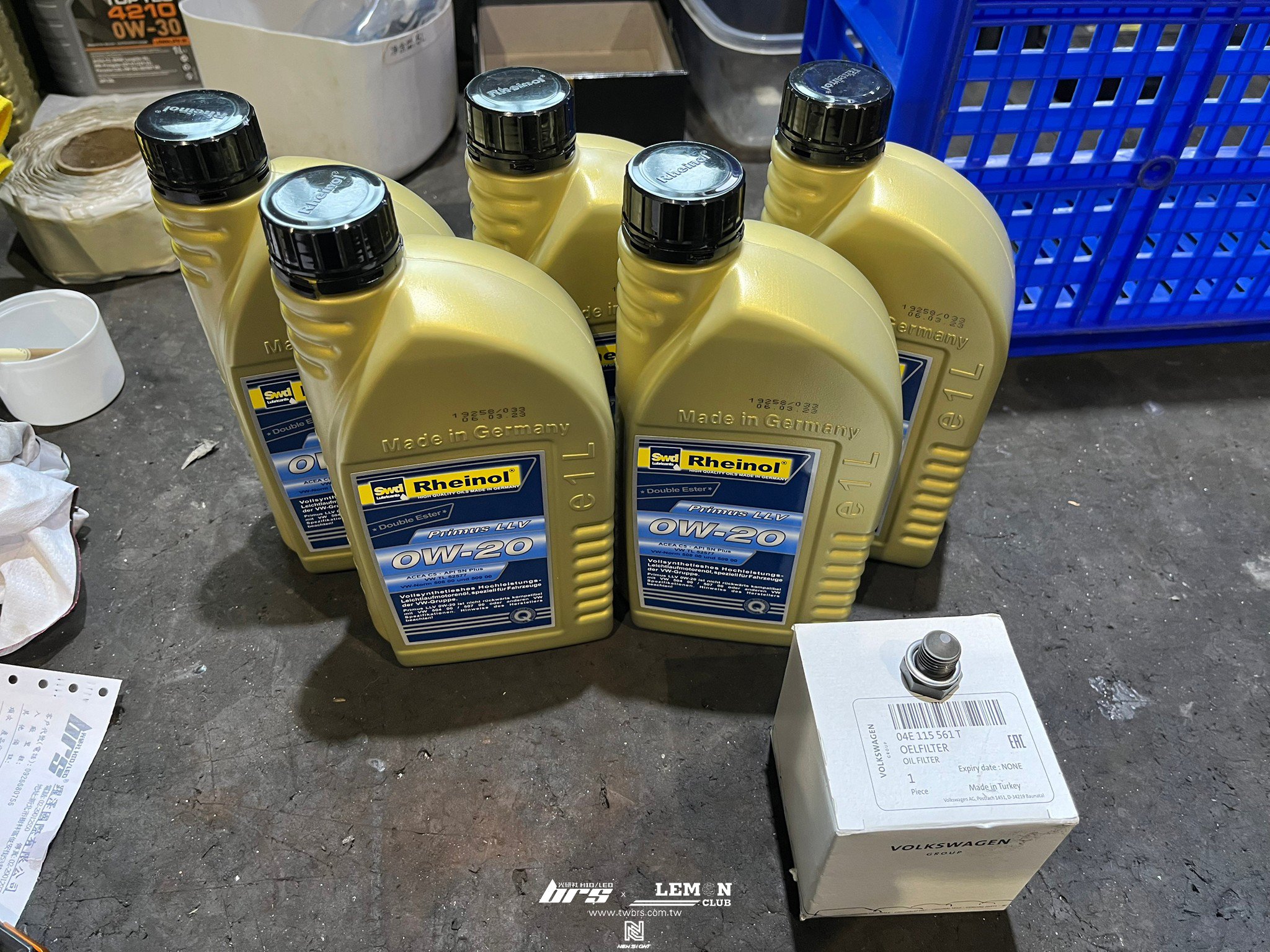 Volkswagen New Tiguan 保養(德國Rheinol萊茵機油0W20+原廠機油芯+原廠洩油螺絲+原廠洩油螺絲墊片)