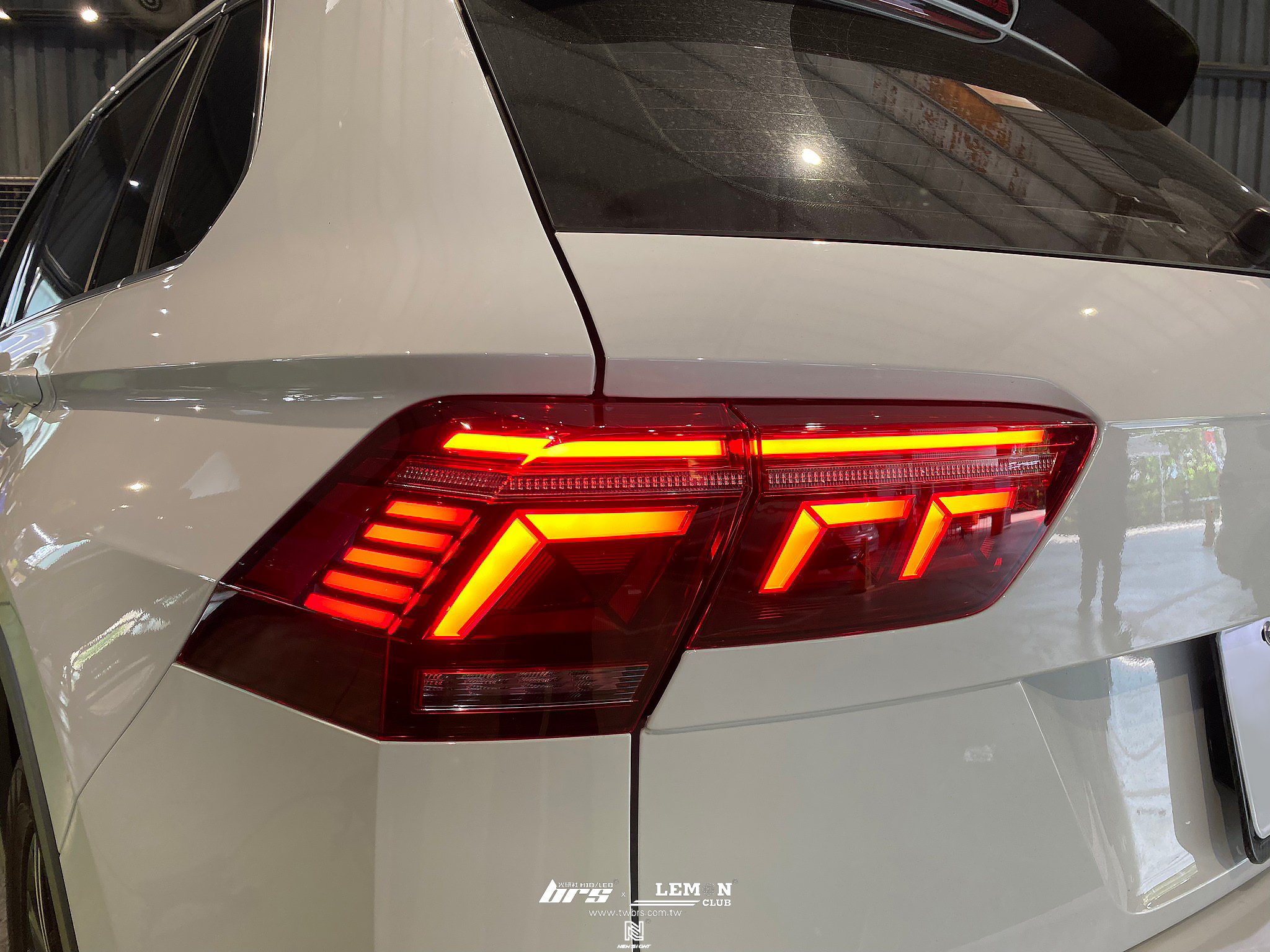 Volkswagen New Tiguan 安裝 原廠21年式動態流水尾燈+後視鏡流水方向燈