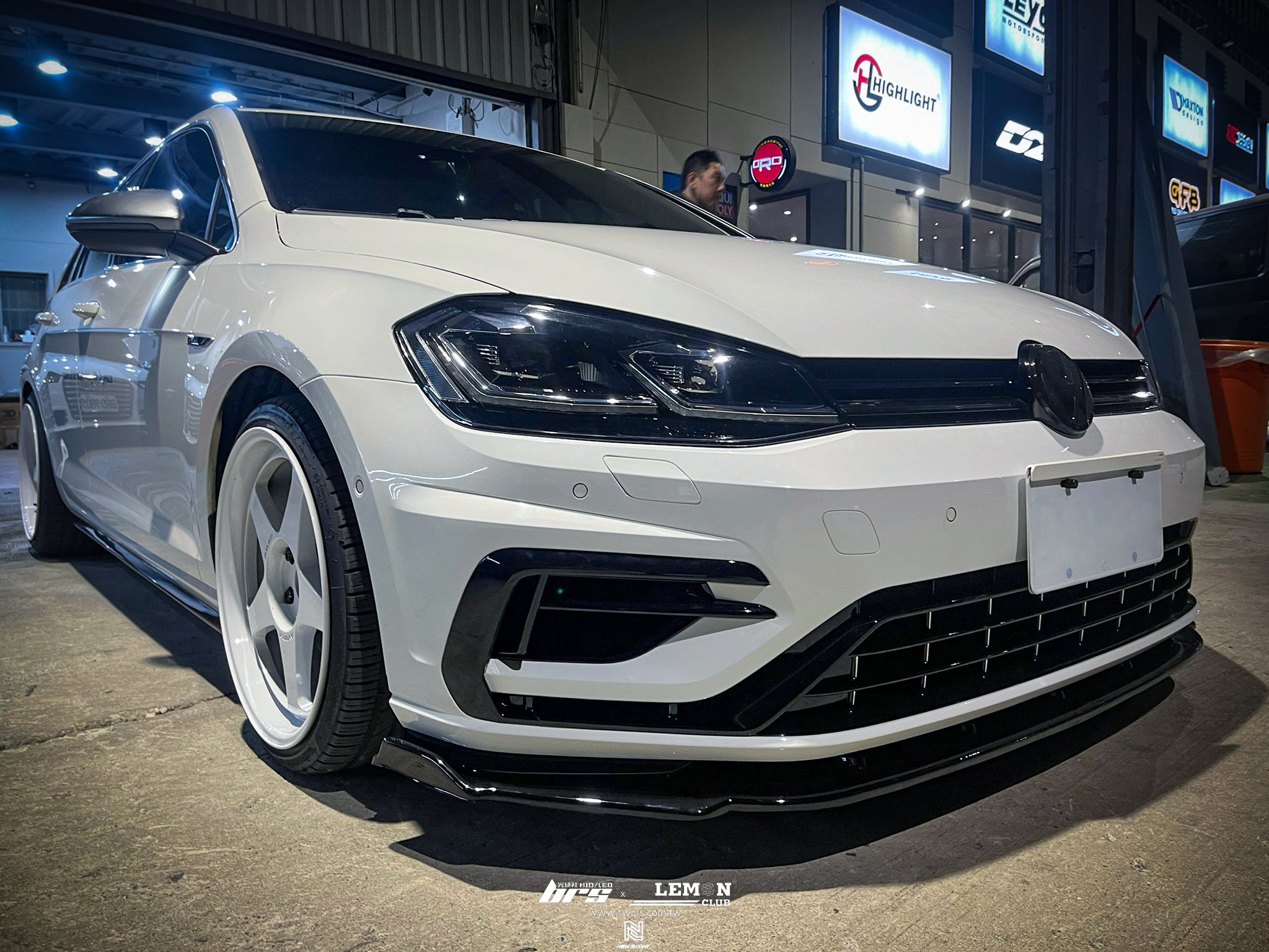 Volkswagen Golf 7.5 Variant 安裝 7.5R式樣前保桿