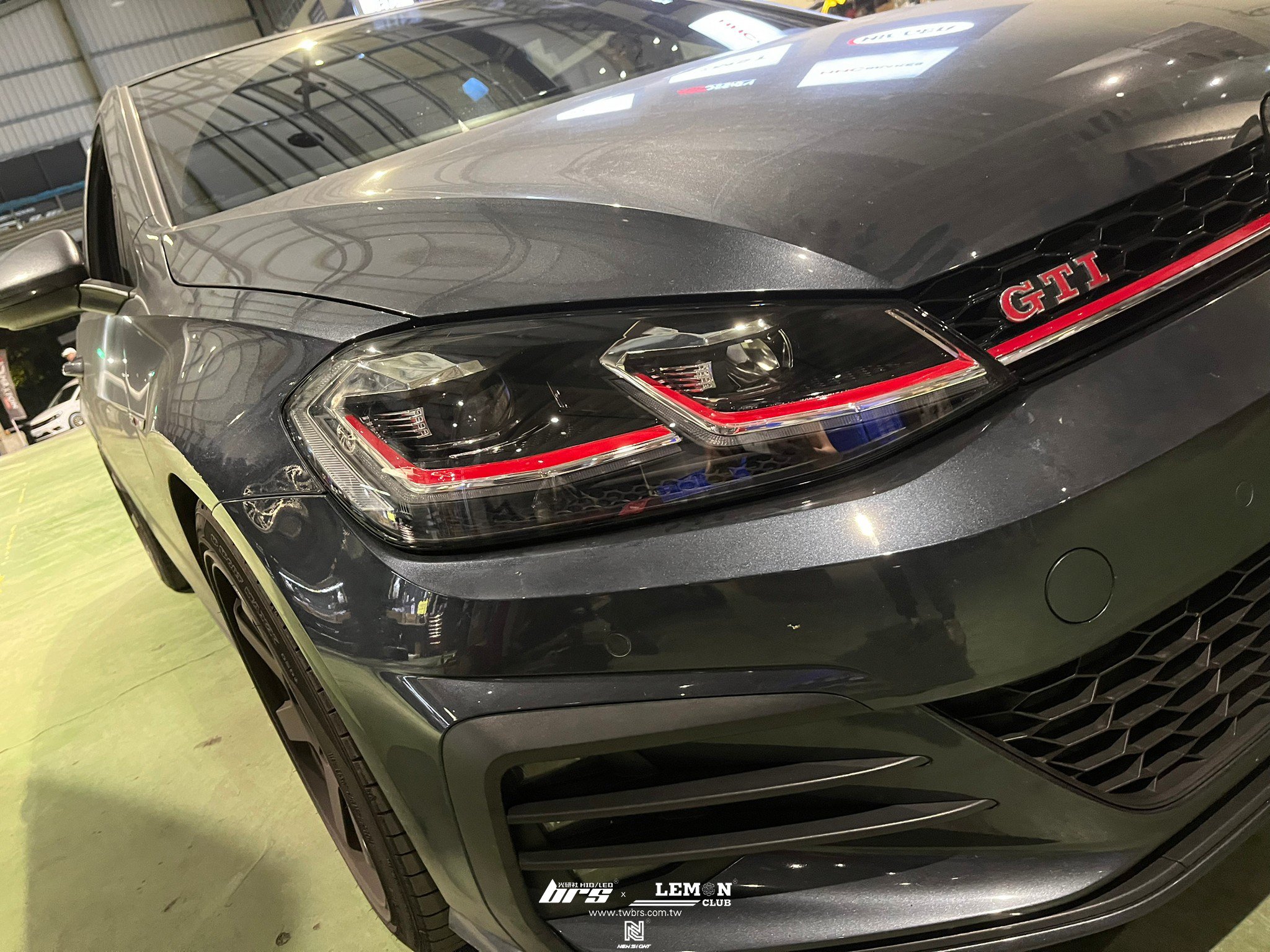 Volkswagen Golf 7.5 GTI 安裝 紅線魚眼大燈總成+D2H 6500K 高階款LED