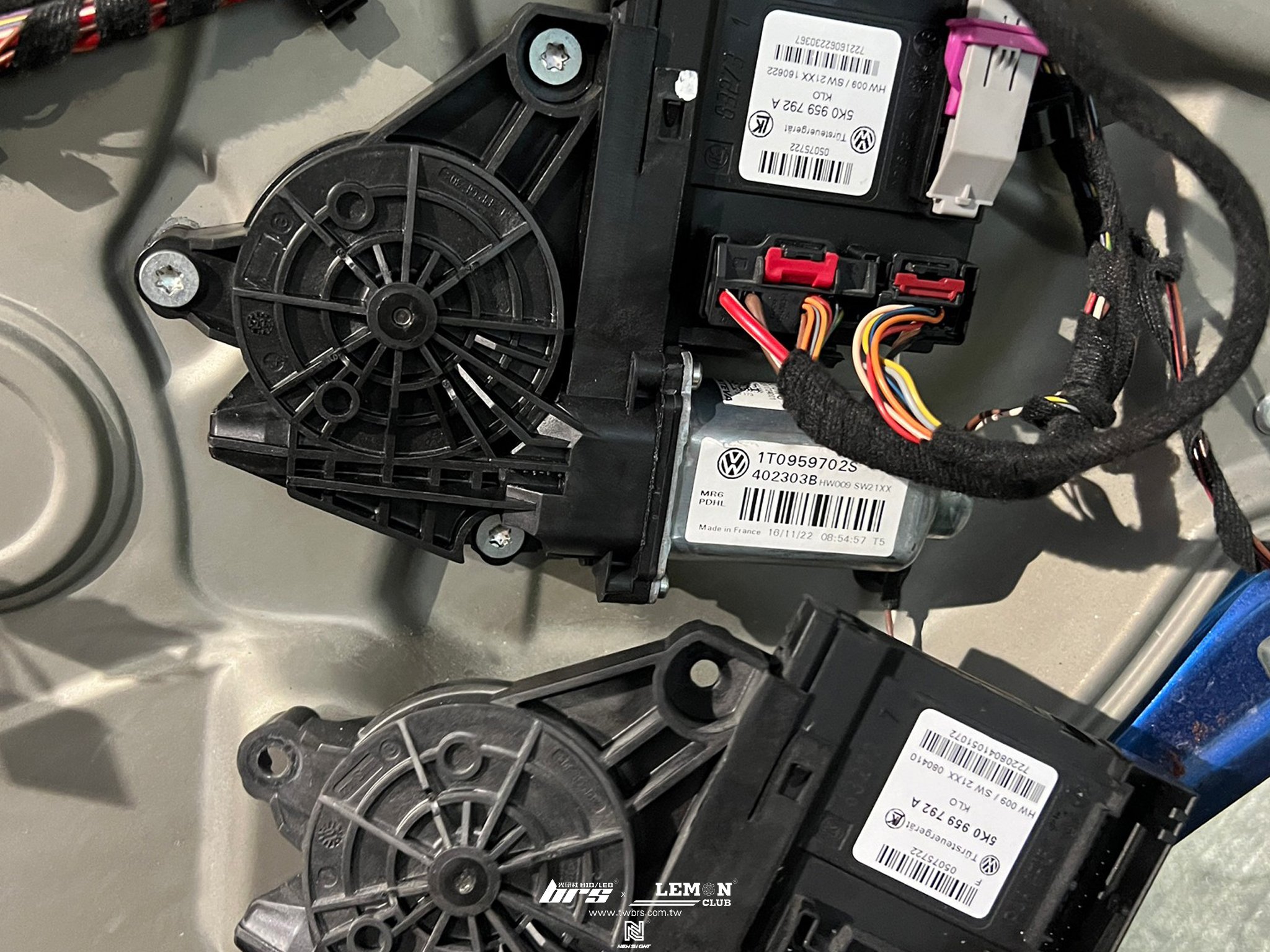 Skoda Octavia 更換 電動窗馬達更換