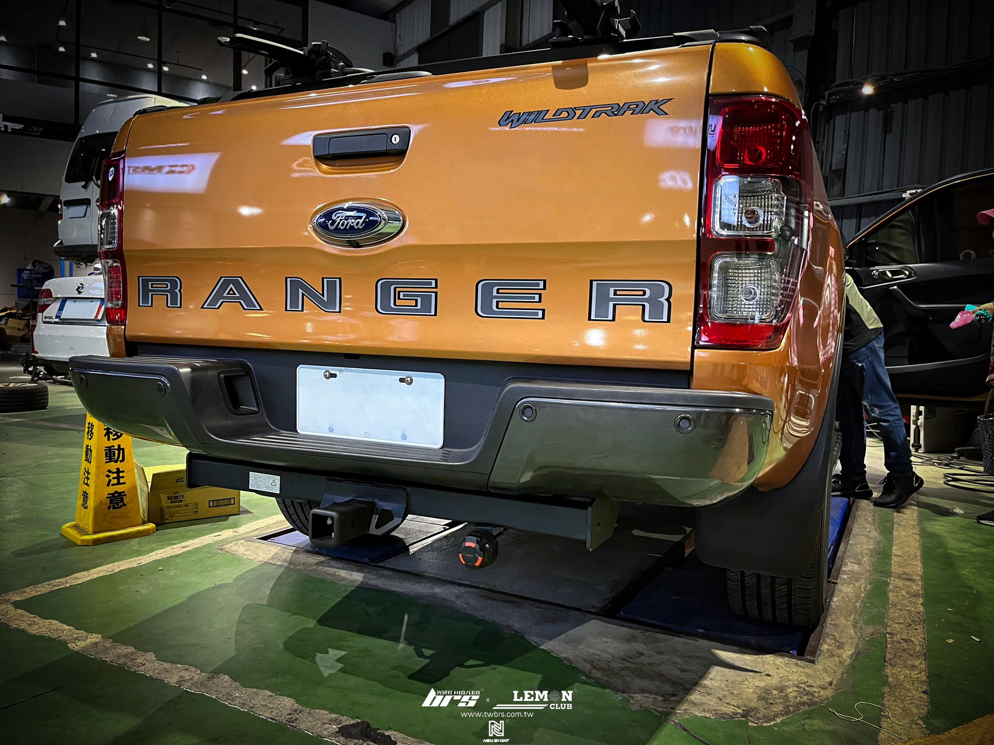 Ford Ranger Turbo 安裝 專用方孔拖車勾+專用拖車勾線組