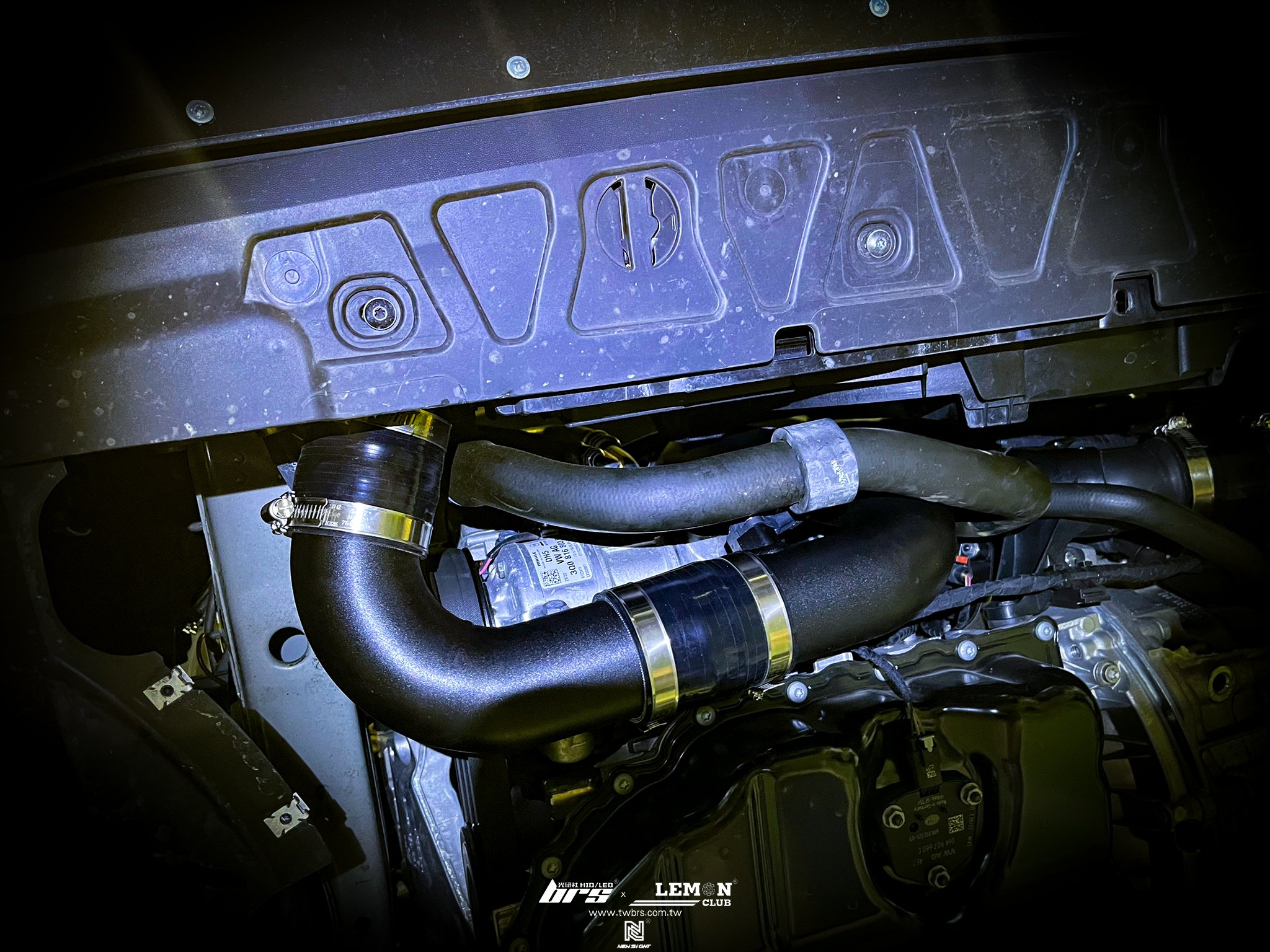 Skoda Superb 安裝 BARKERLI渦輪管