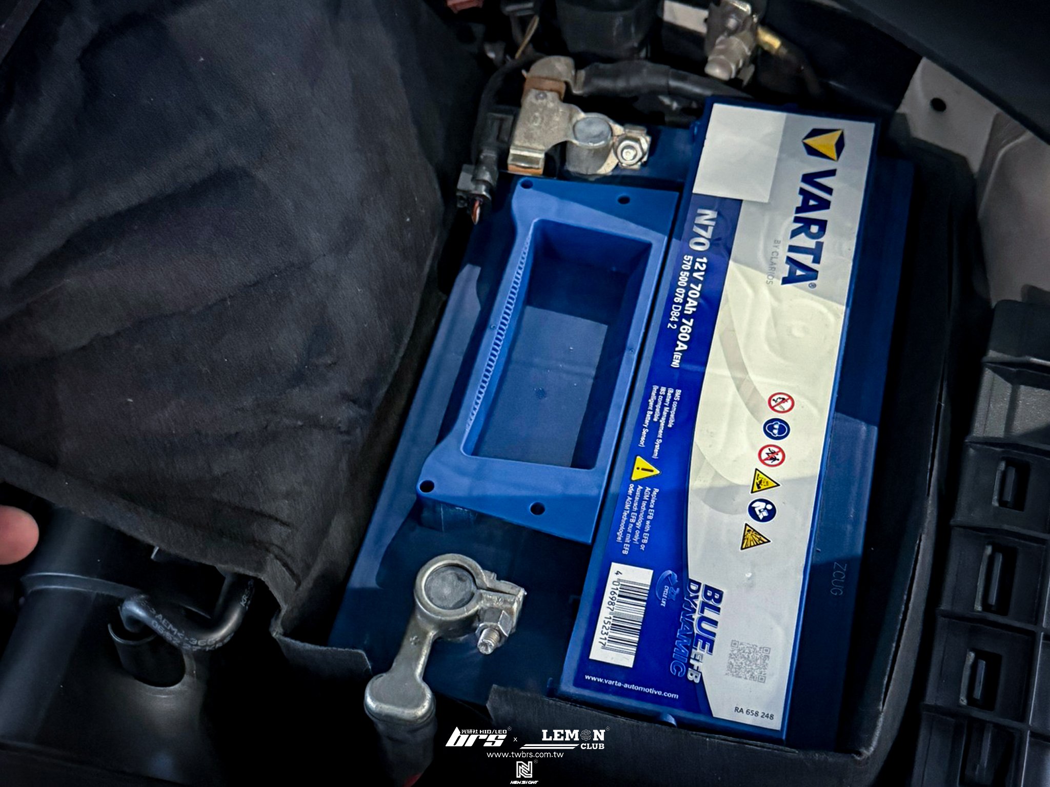 Skoda Superb 安裝 VARTA N70 70AH電瓶更換