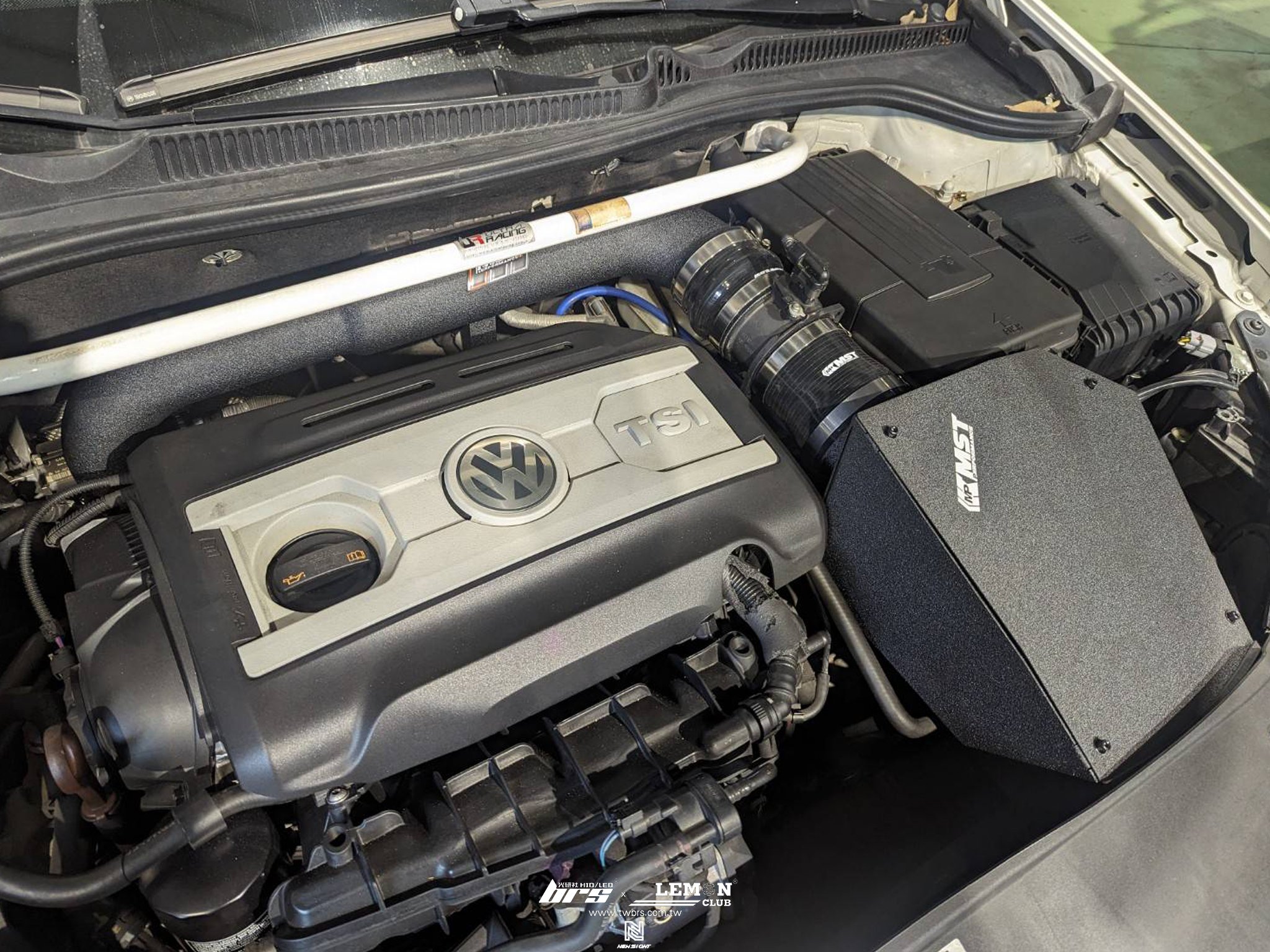 Volkswagen Golf 6 安裝 MST進氣系統