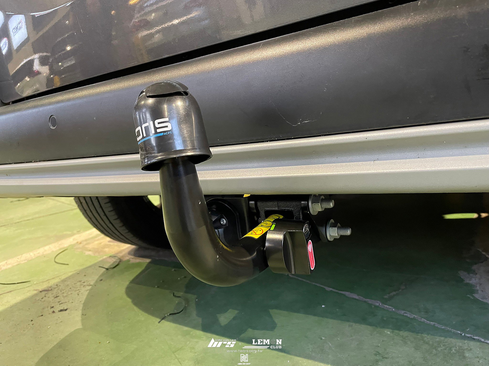 Peugeot Rifter 安裝 Oris 固定式拖車勾