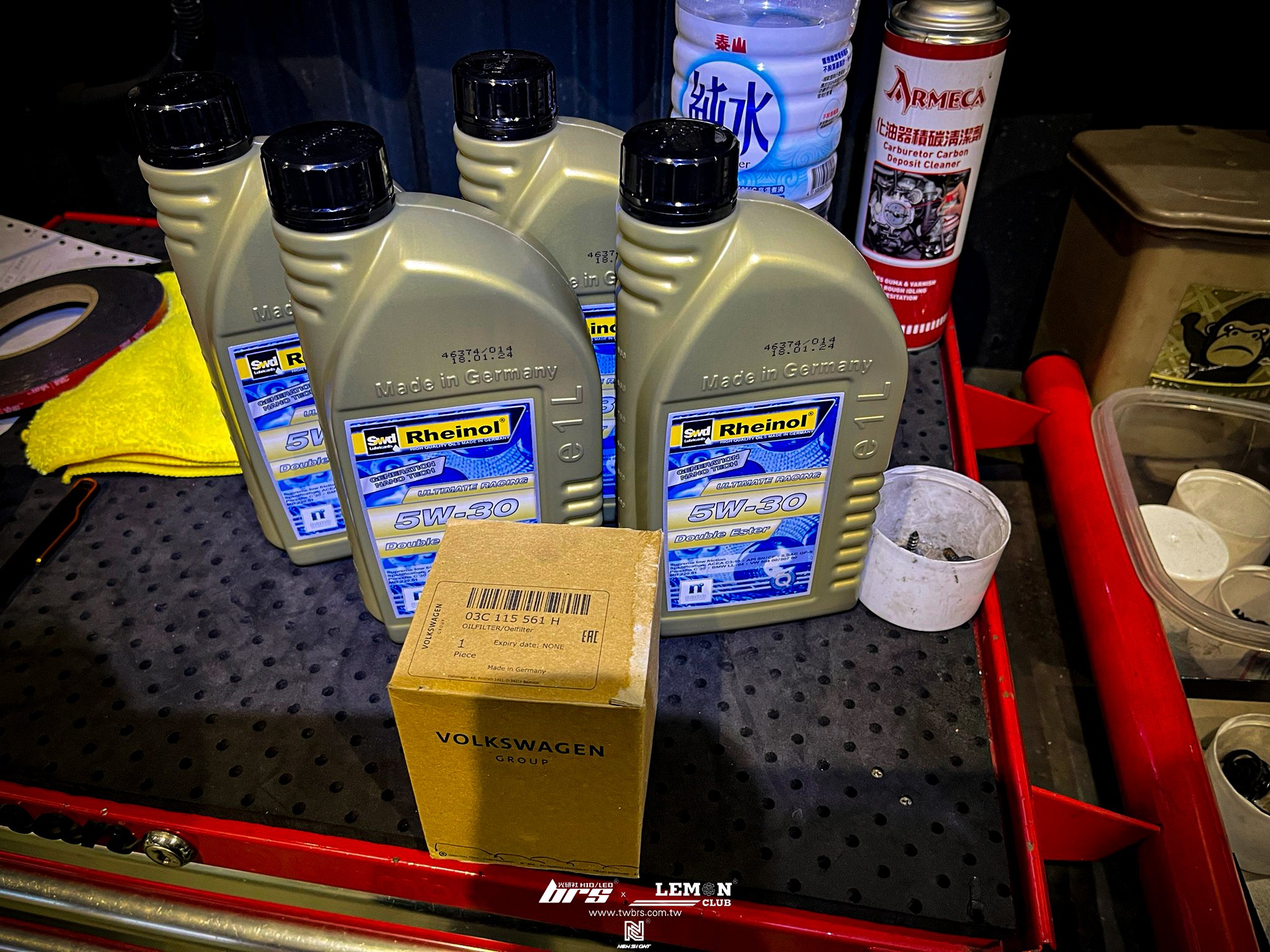 Volkswagen New Tiguan 保養 德國Rheinol萊茵機油5W30更換+原廠機油芯更換