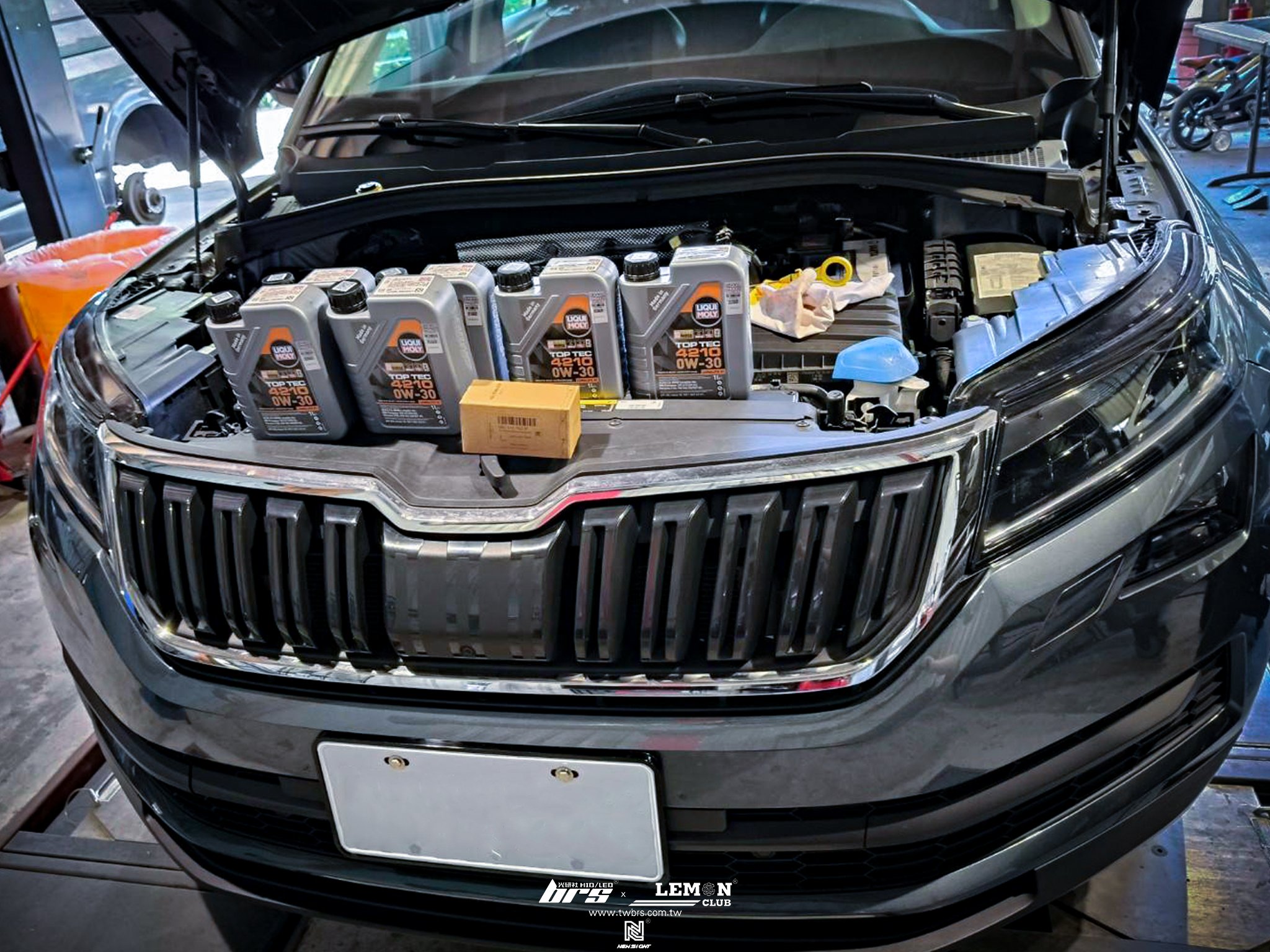 Skoda Kodiaq 保養 德國LIQUI MOLY 0W30頂級機油更換+原廠機油芯更換+原廠洩油螺絲+墊片更換