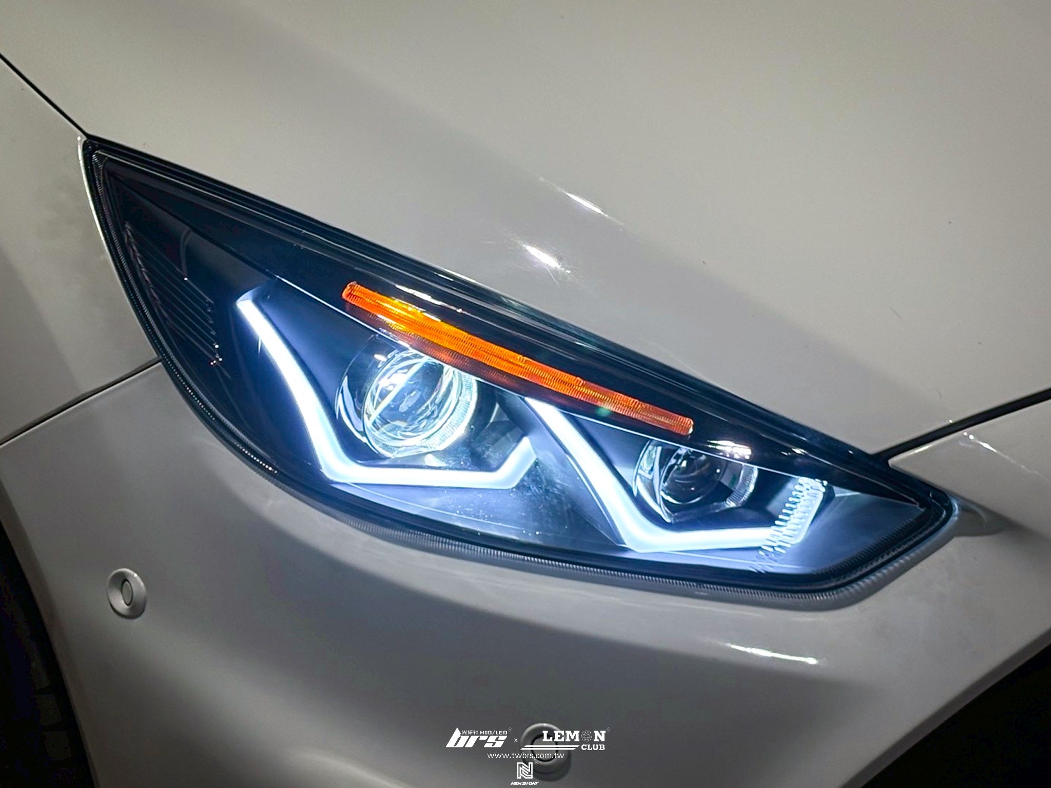 Ford Focus 安裝 副廠導光雙U大燈總成+YEAKY大燈35W 6500K HID D2H增亮型