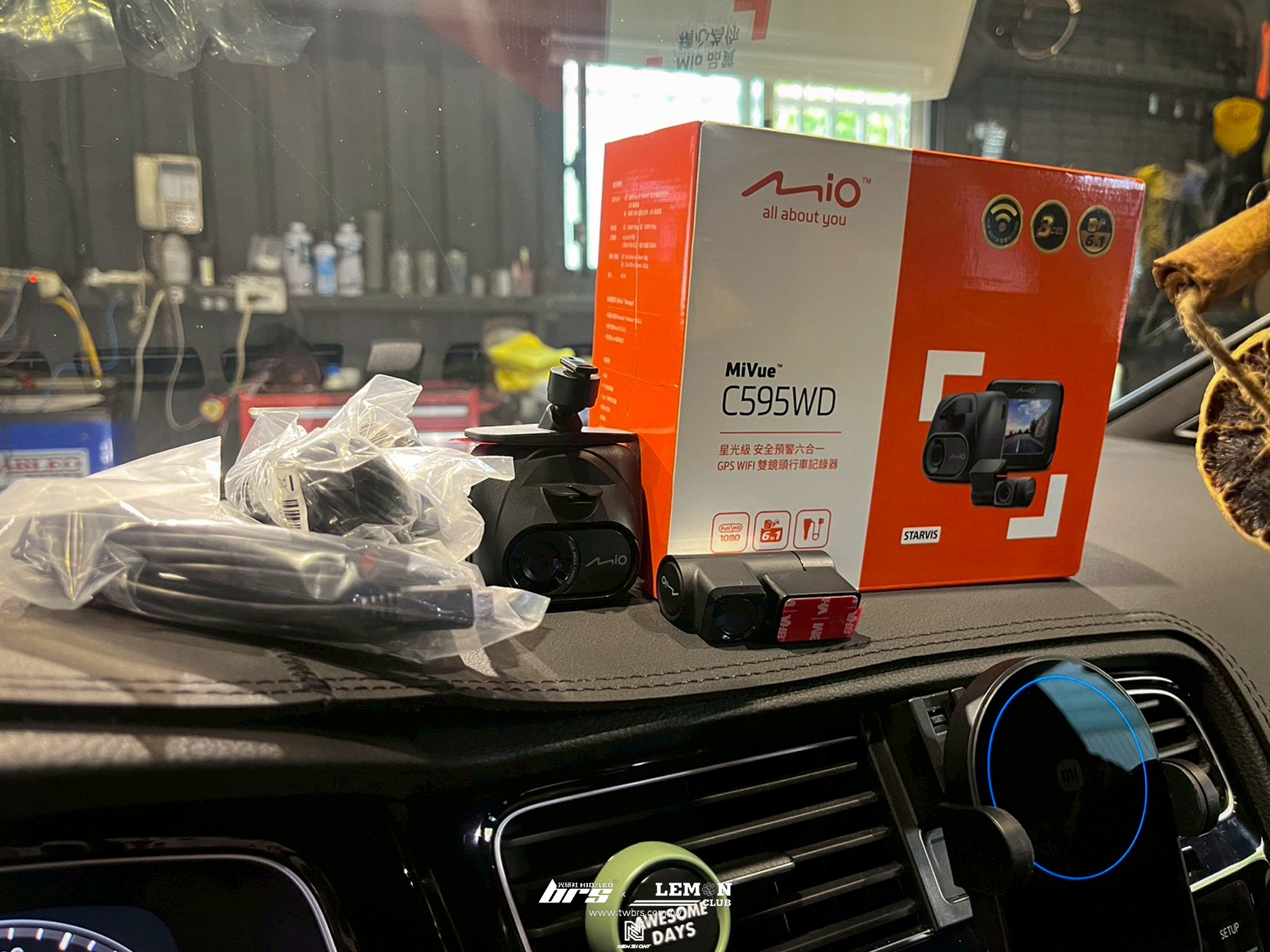 Volkswagen Golf 7.5 Variant 安裝 MIO雙鏡頭行車紀錄器
