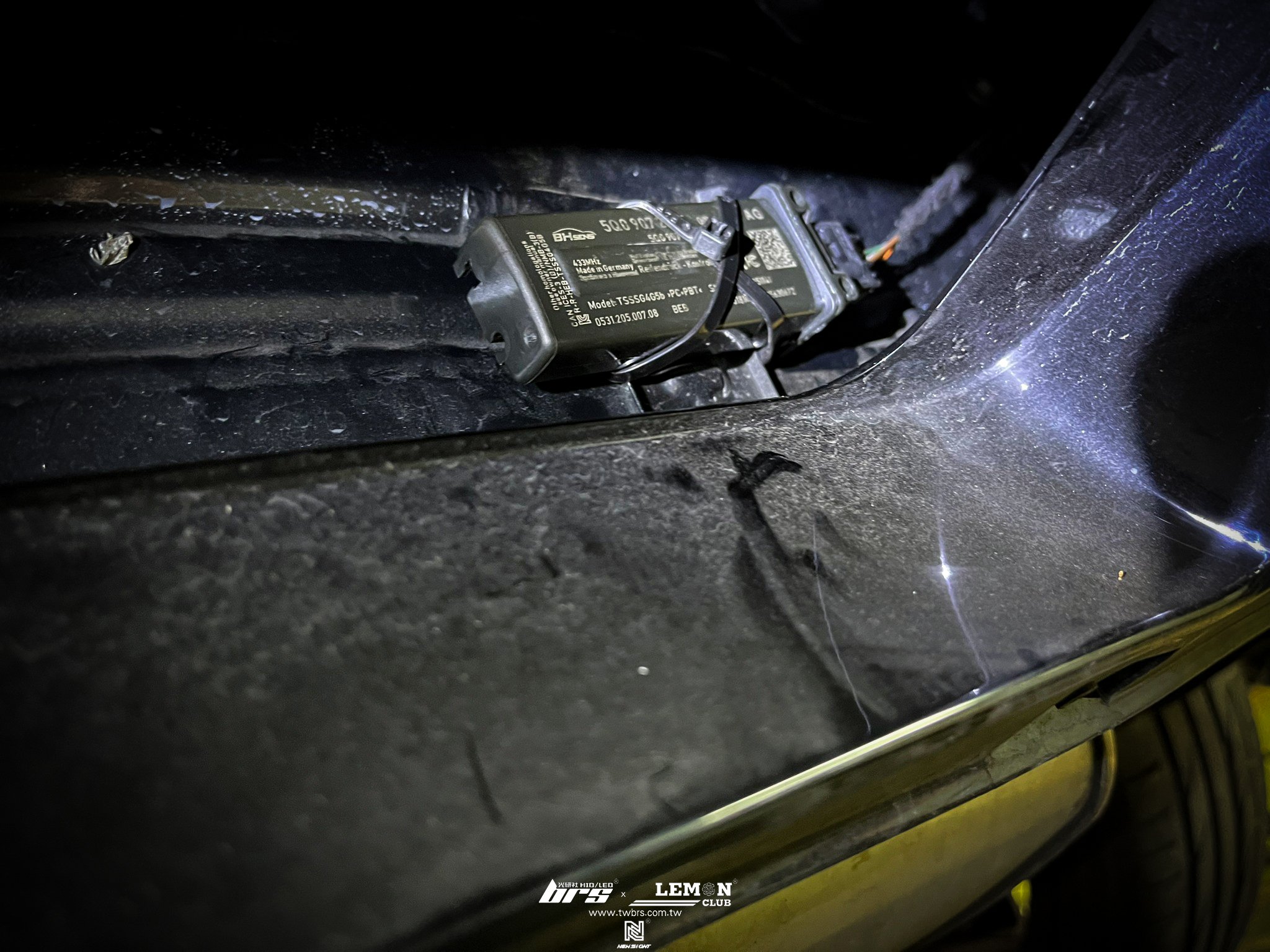 Volkswagen Sportsvan 保養 原廠直接式胎壓系統搭配ORO金屬黑氣嘴