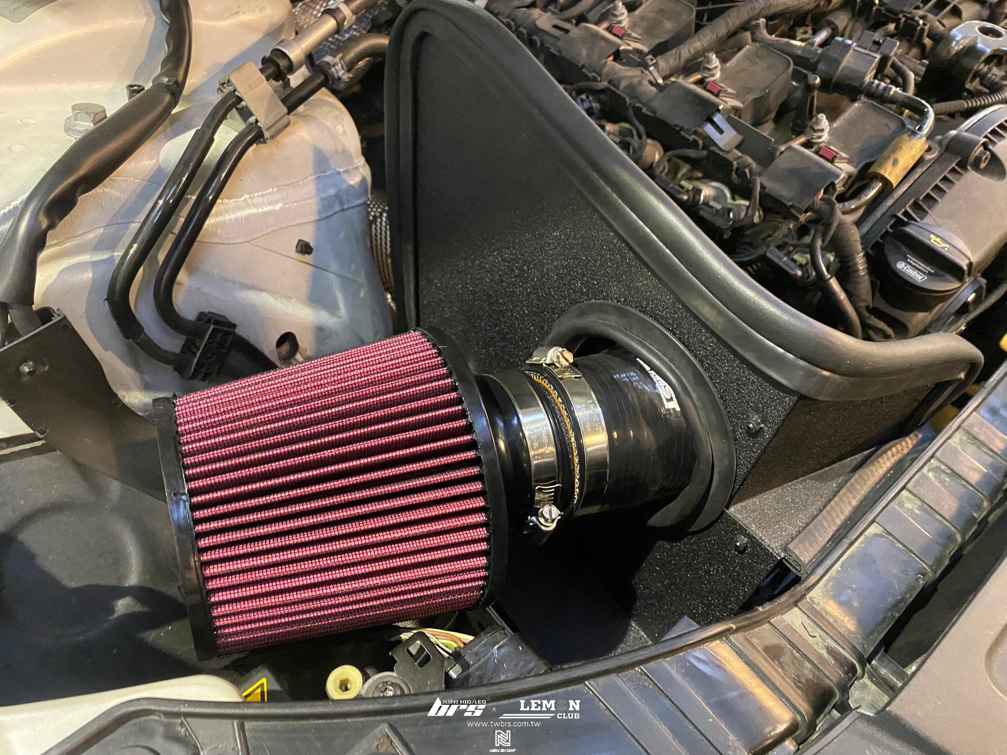 Audi A4 安裝 MST進氣系統